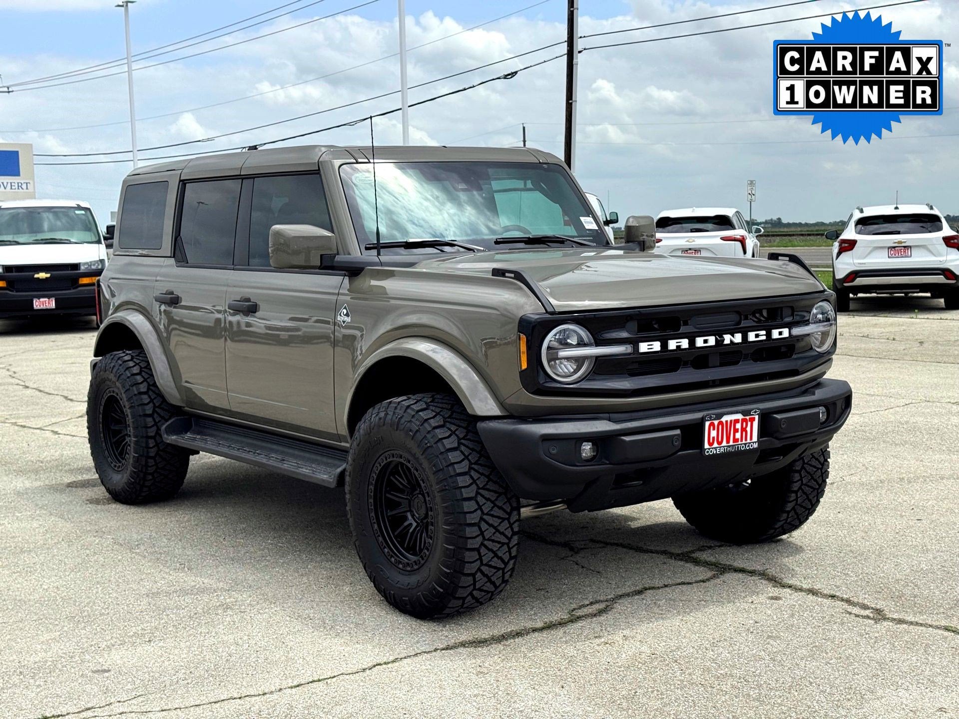2026 Ford Bronco Outer Banks