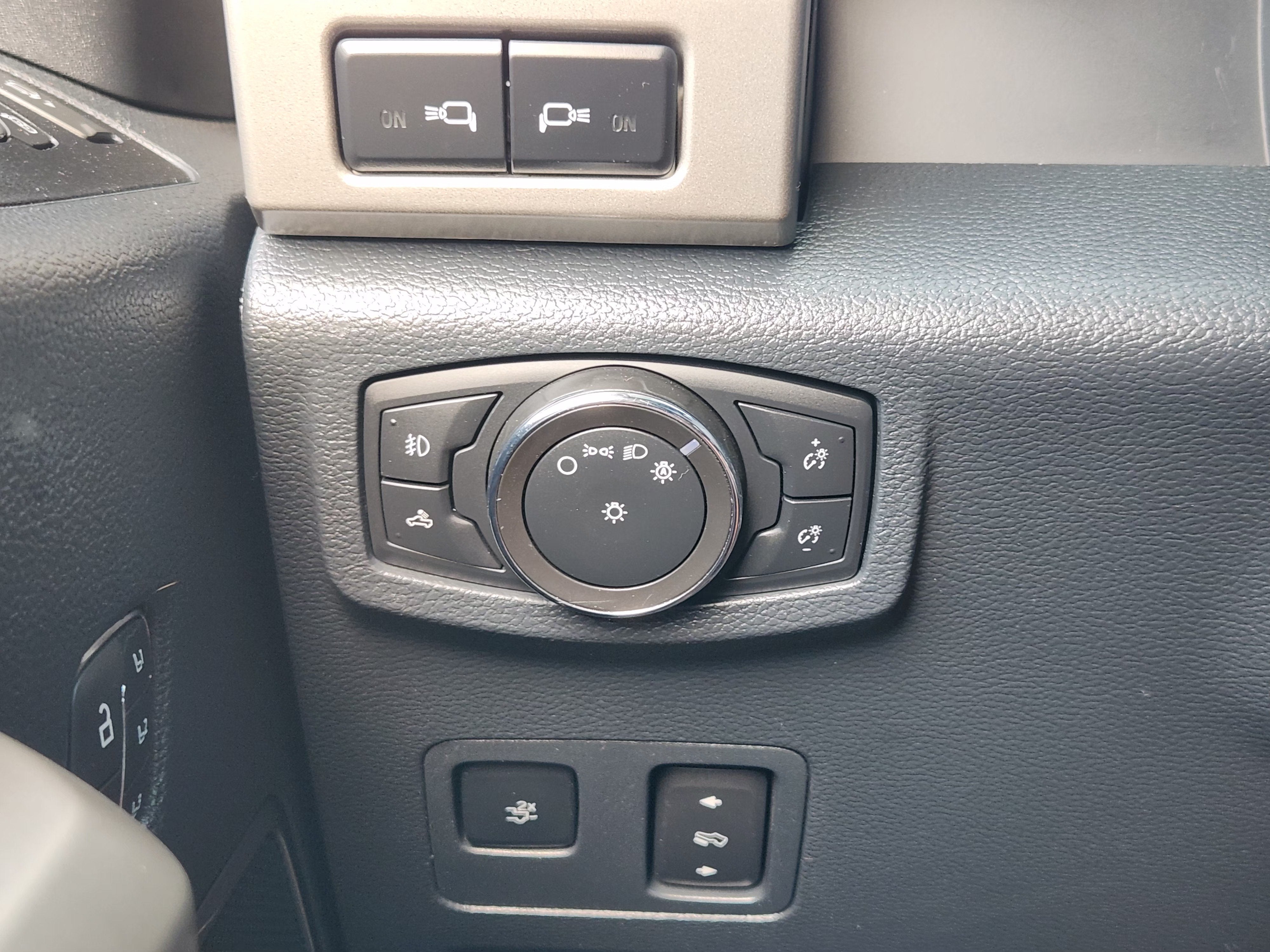 2022 Ford Super Duty F-350 SRW XL