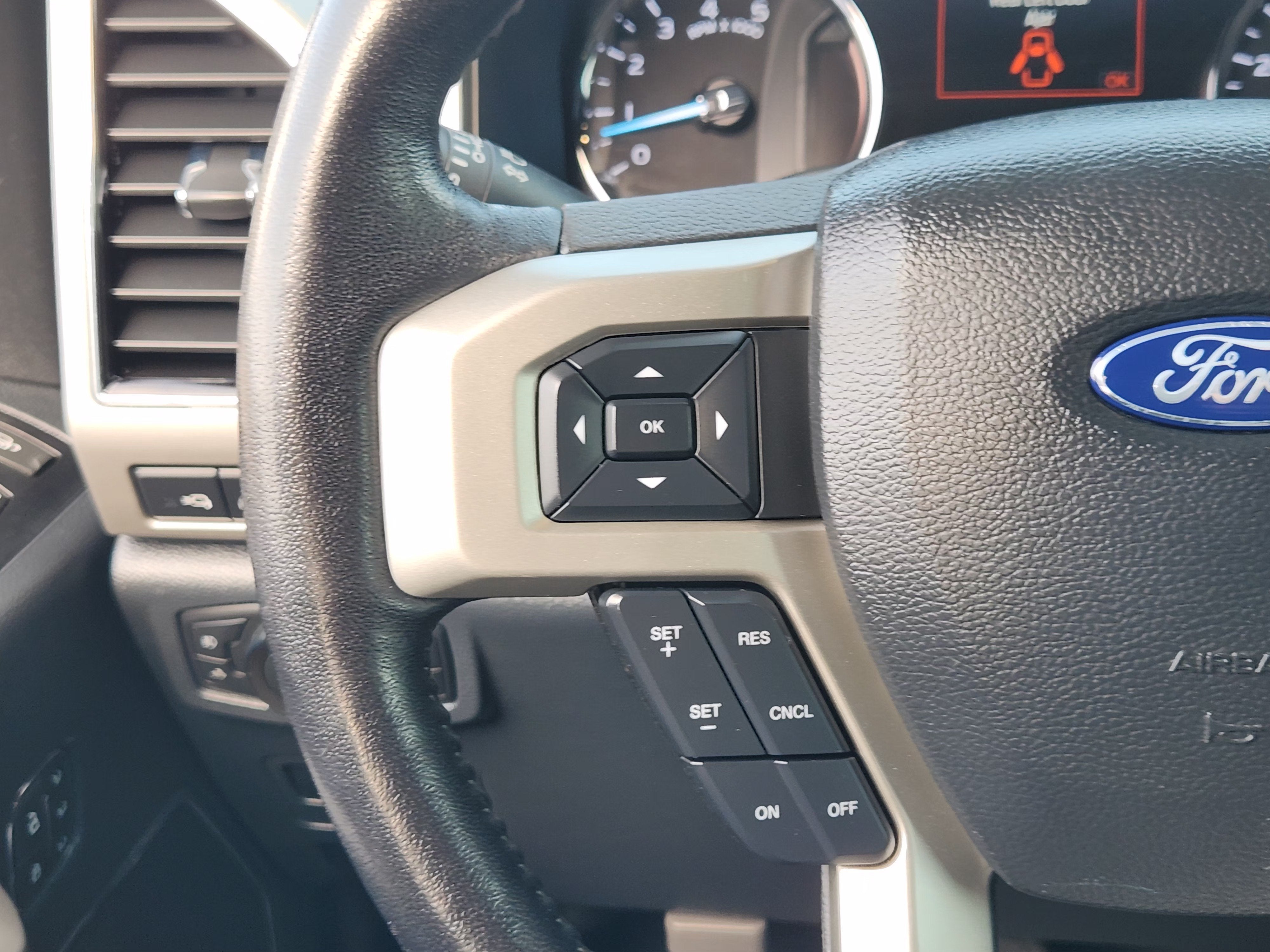 2022 Ford Super Duty F-350 SRW XL