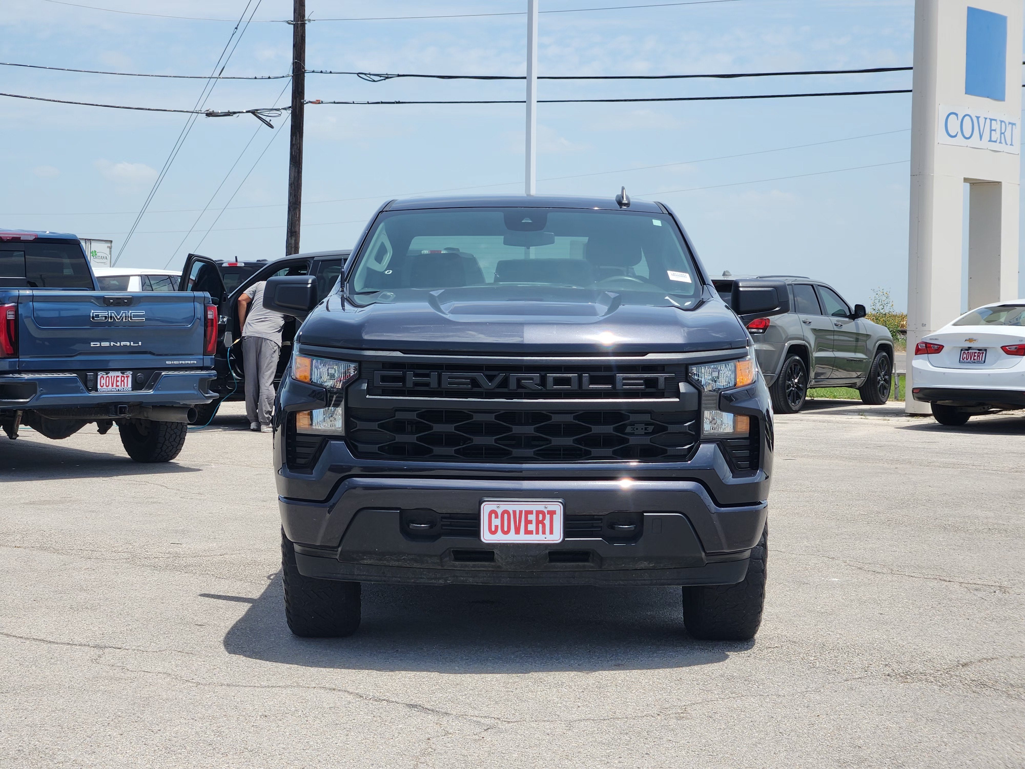 2023 Chevrolet Silverado 1500 Custom