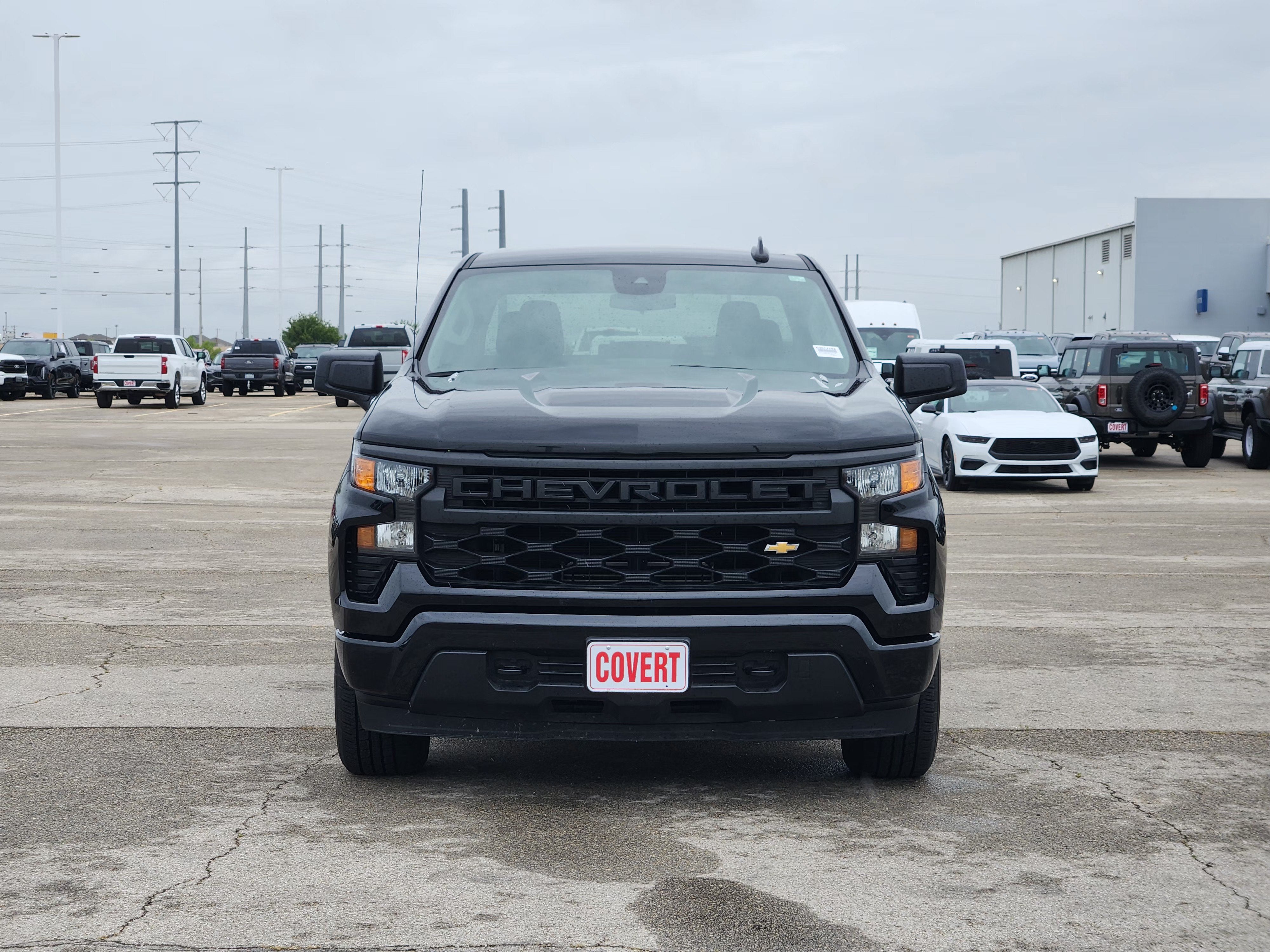 2025 Chevrolet Silverado 1500 Custom