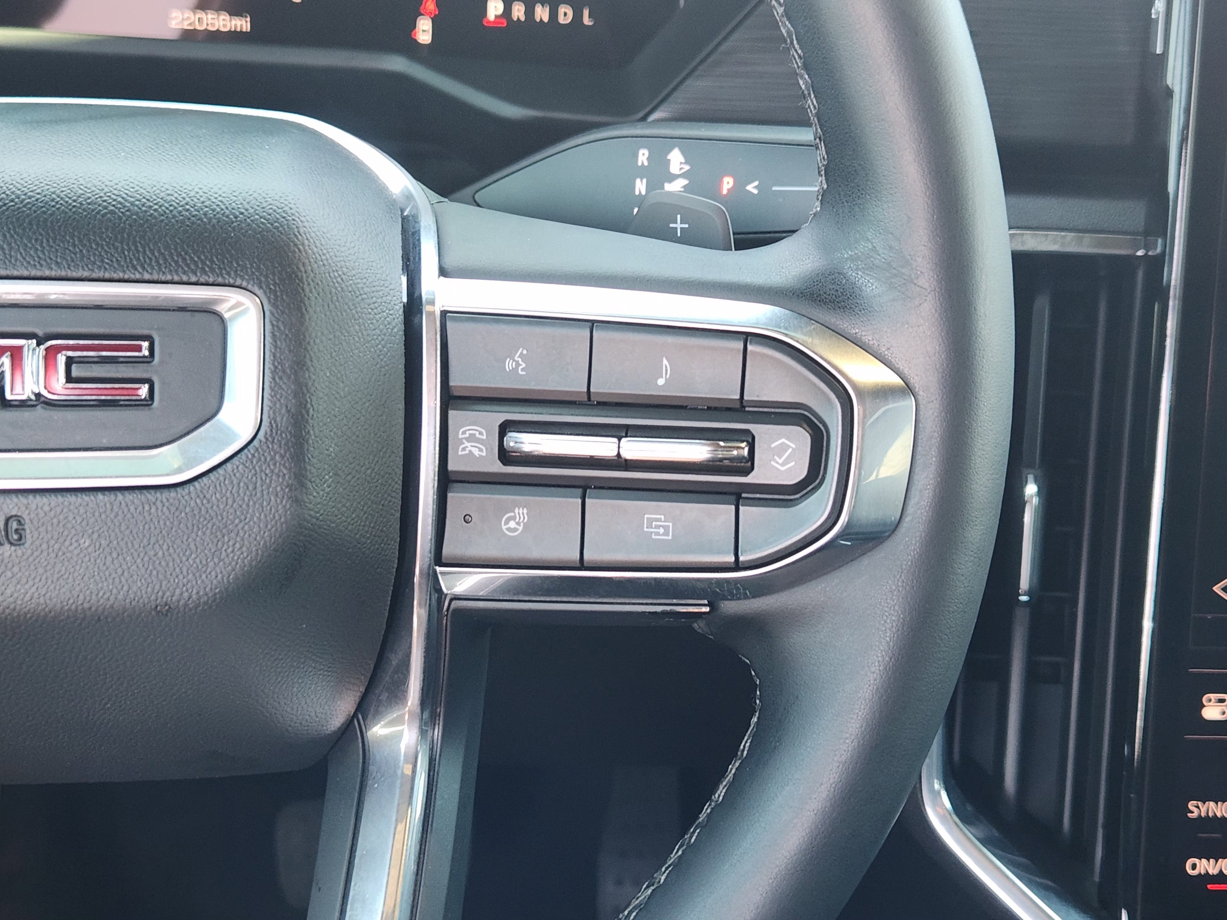 2024 GMC Acadia Elevation