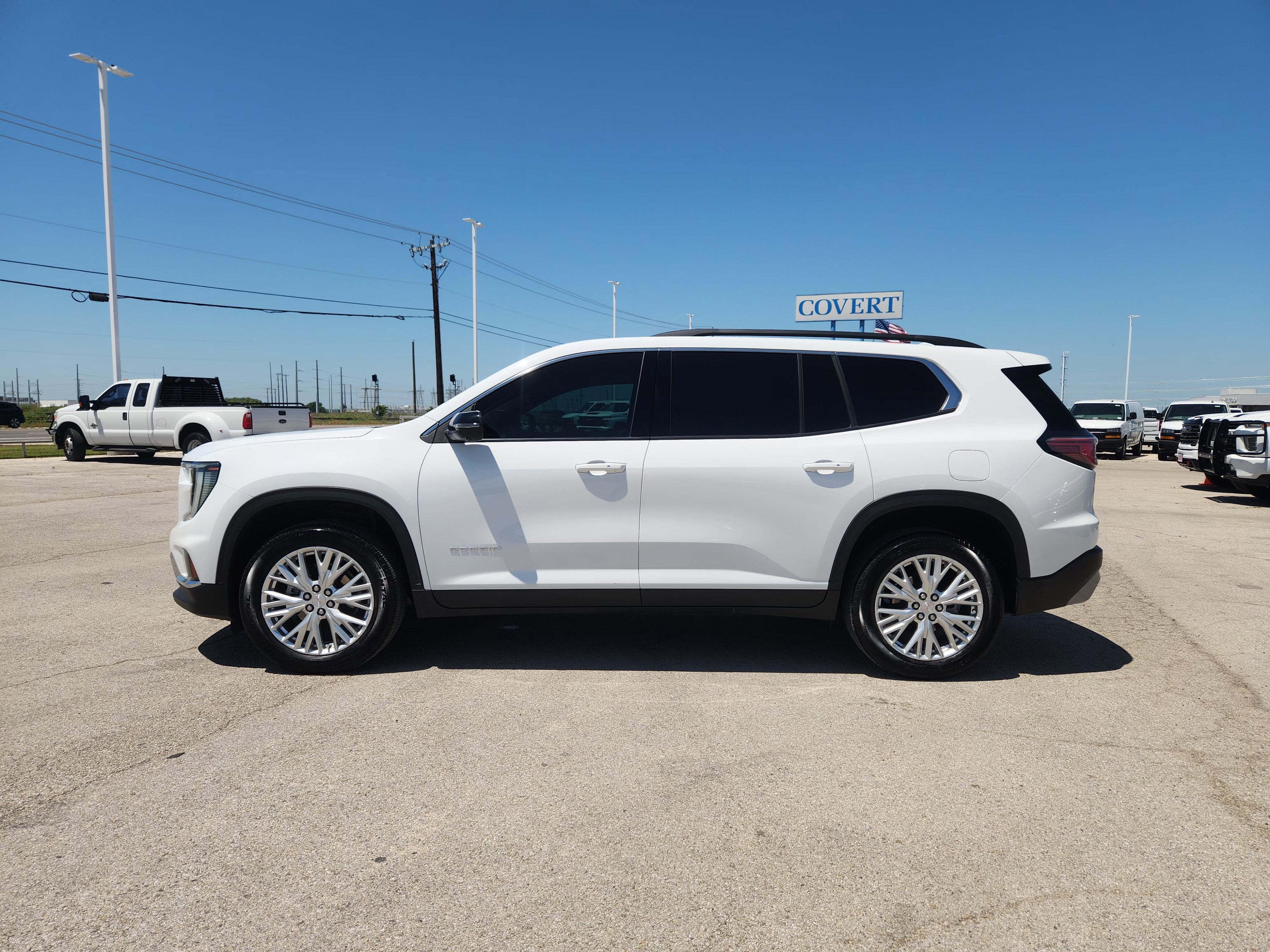 2024 GMC Acadia Elevation
