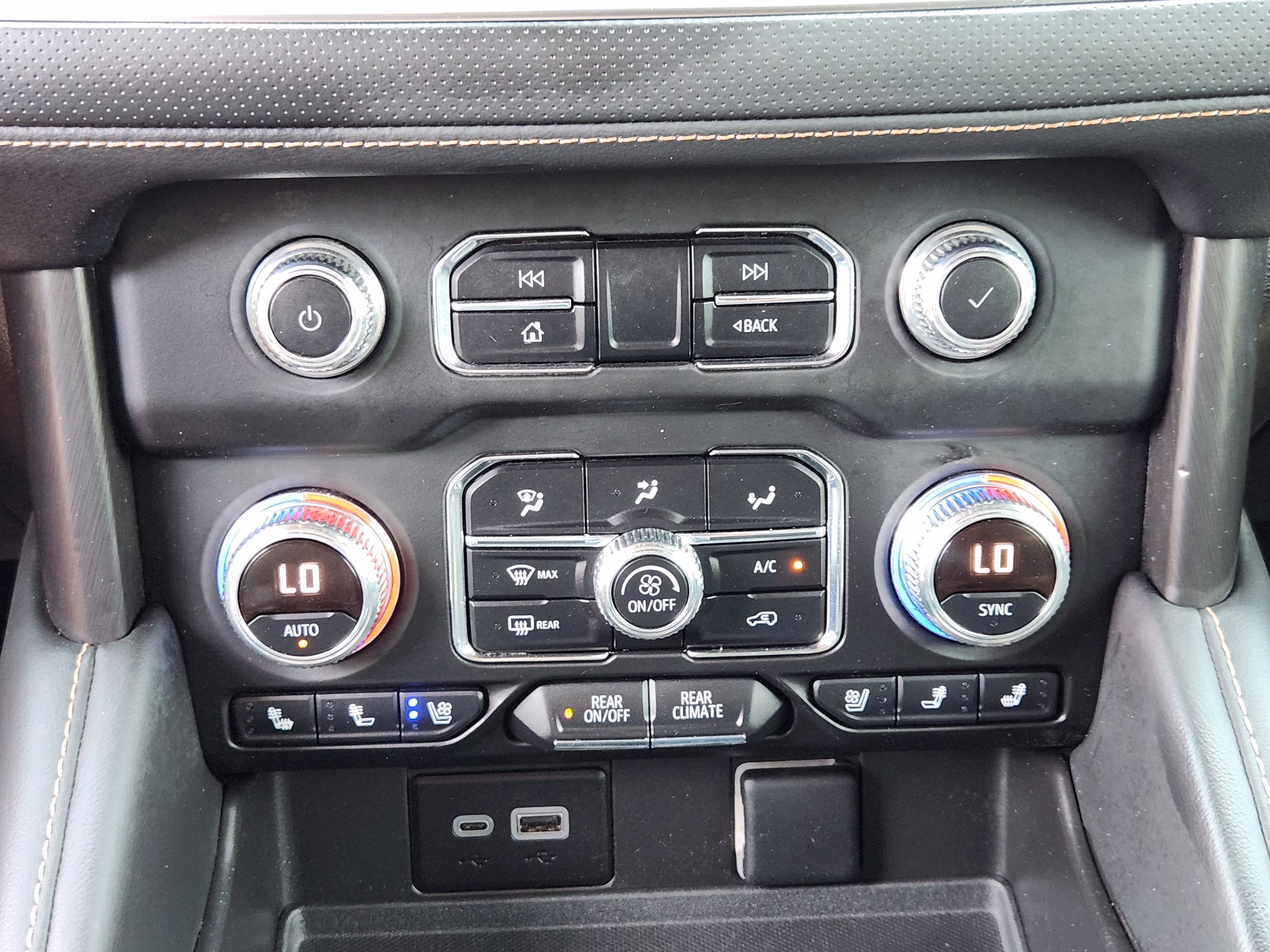 2023 GMC Yukon AT4