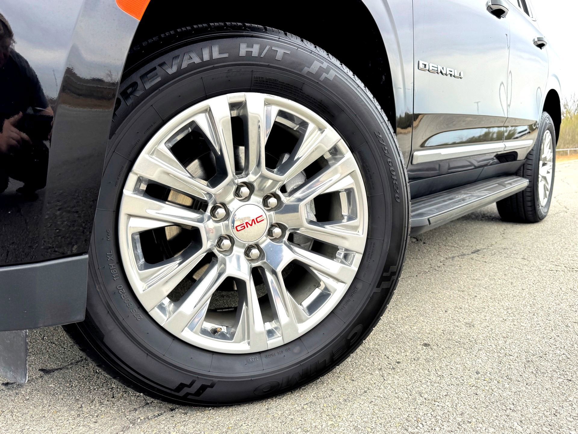 2024 GMC Yukon Denali