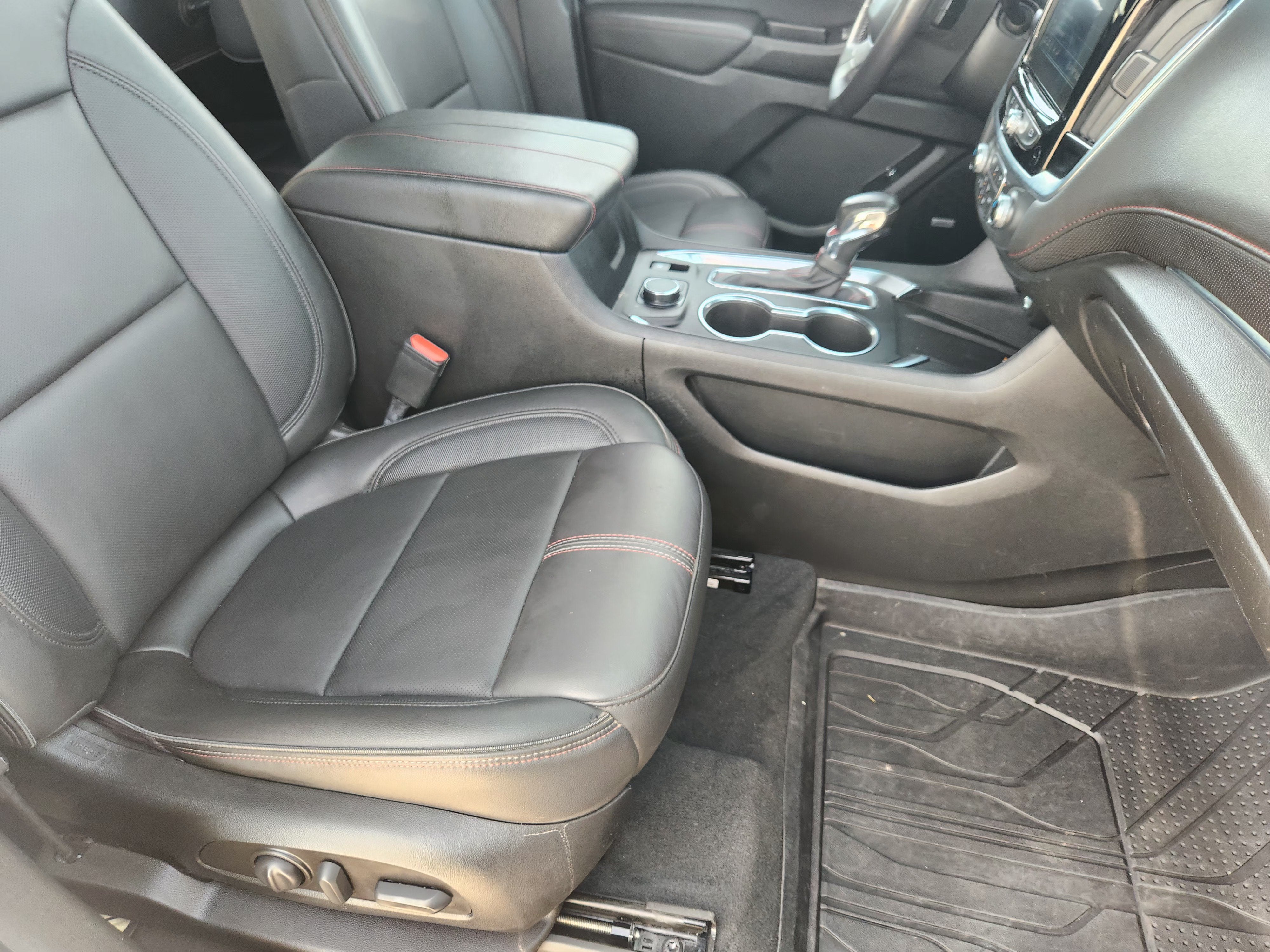 2022 Chevrolet Traverse RS