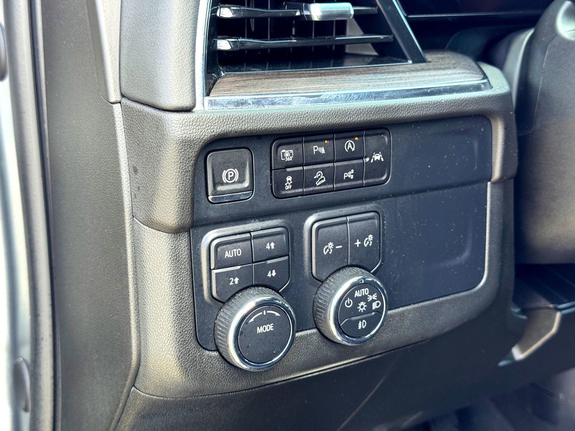 2025 Chevrolet Suburban Z71
