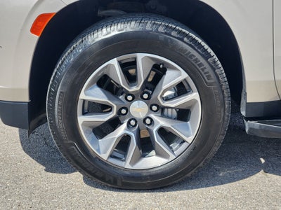2023 Chevrolet Suburban LT