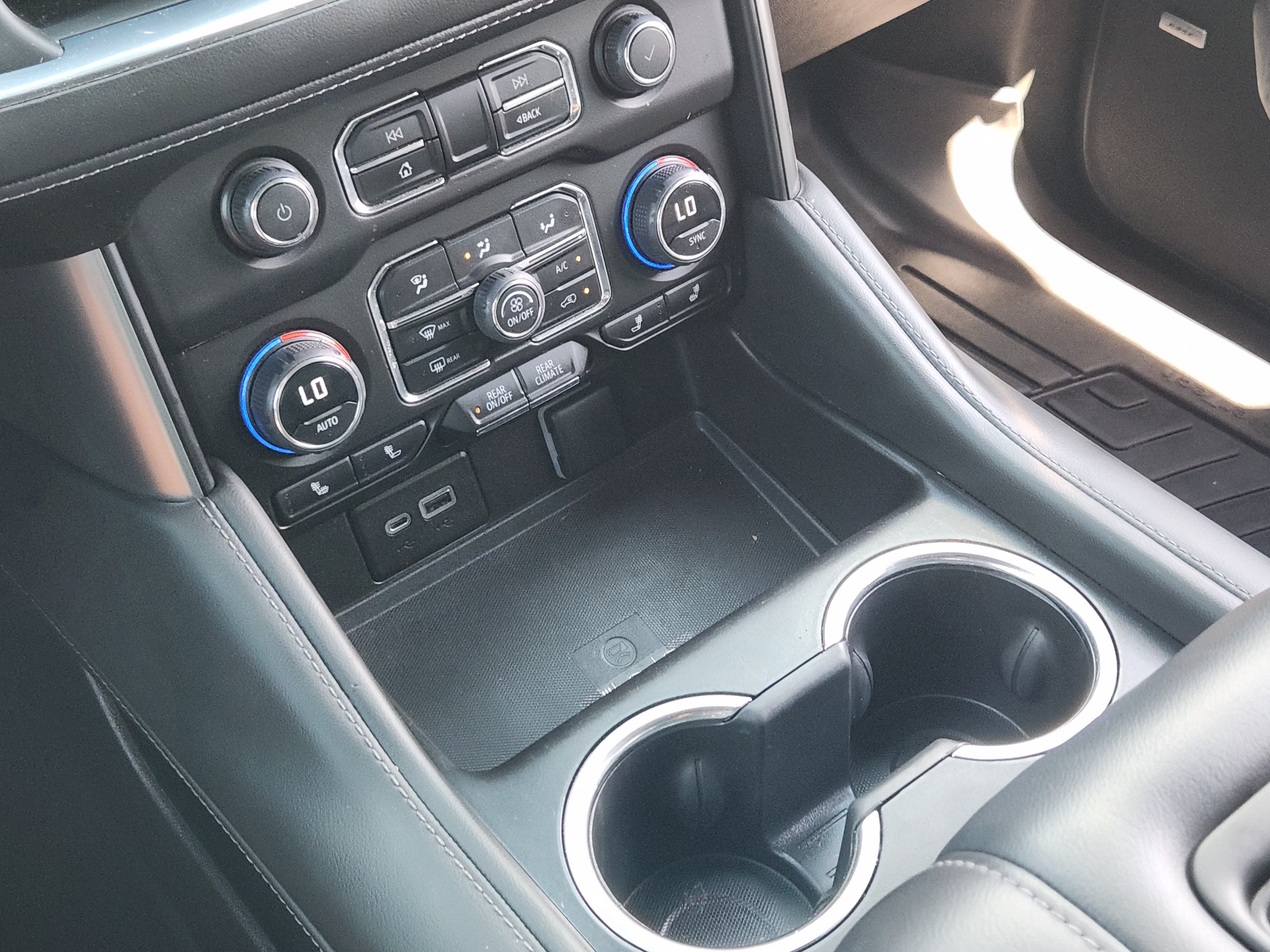 2023 Chevrolet Suburban Z71