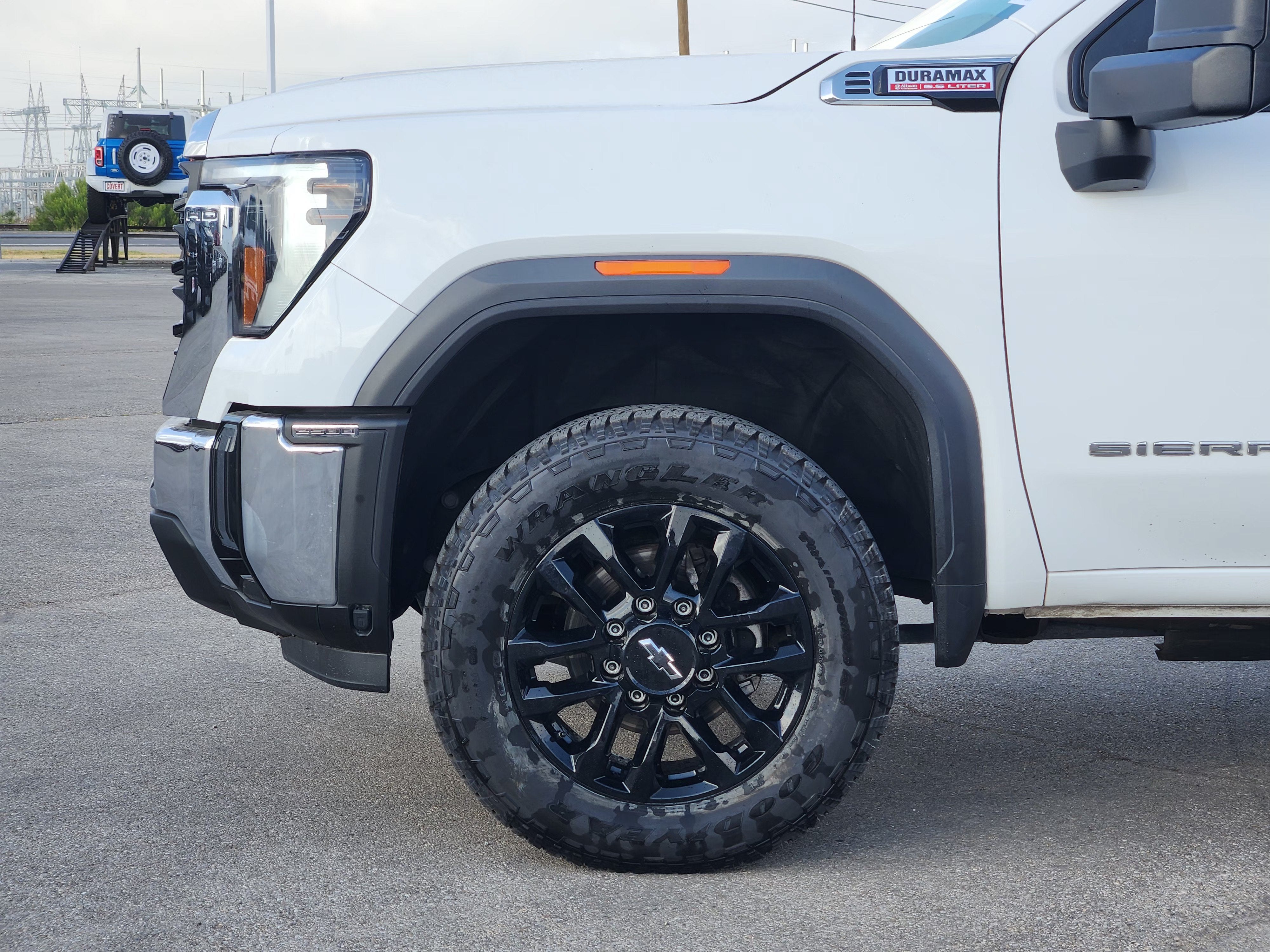 2024 GMC Sierra 2500 HD Pro