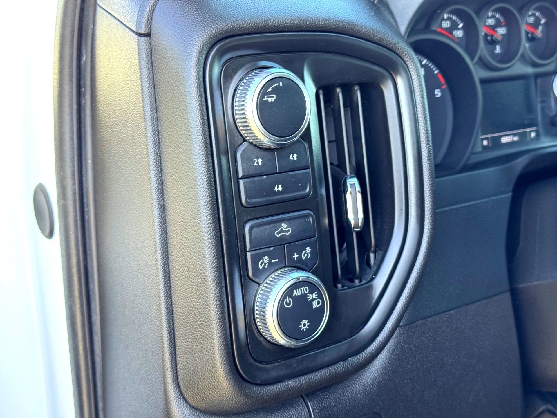 2024 GMC Sierra 2500 HD Pro