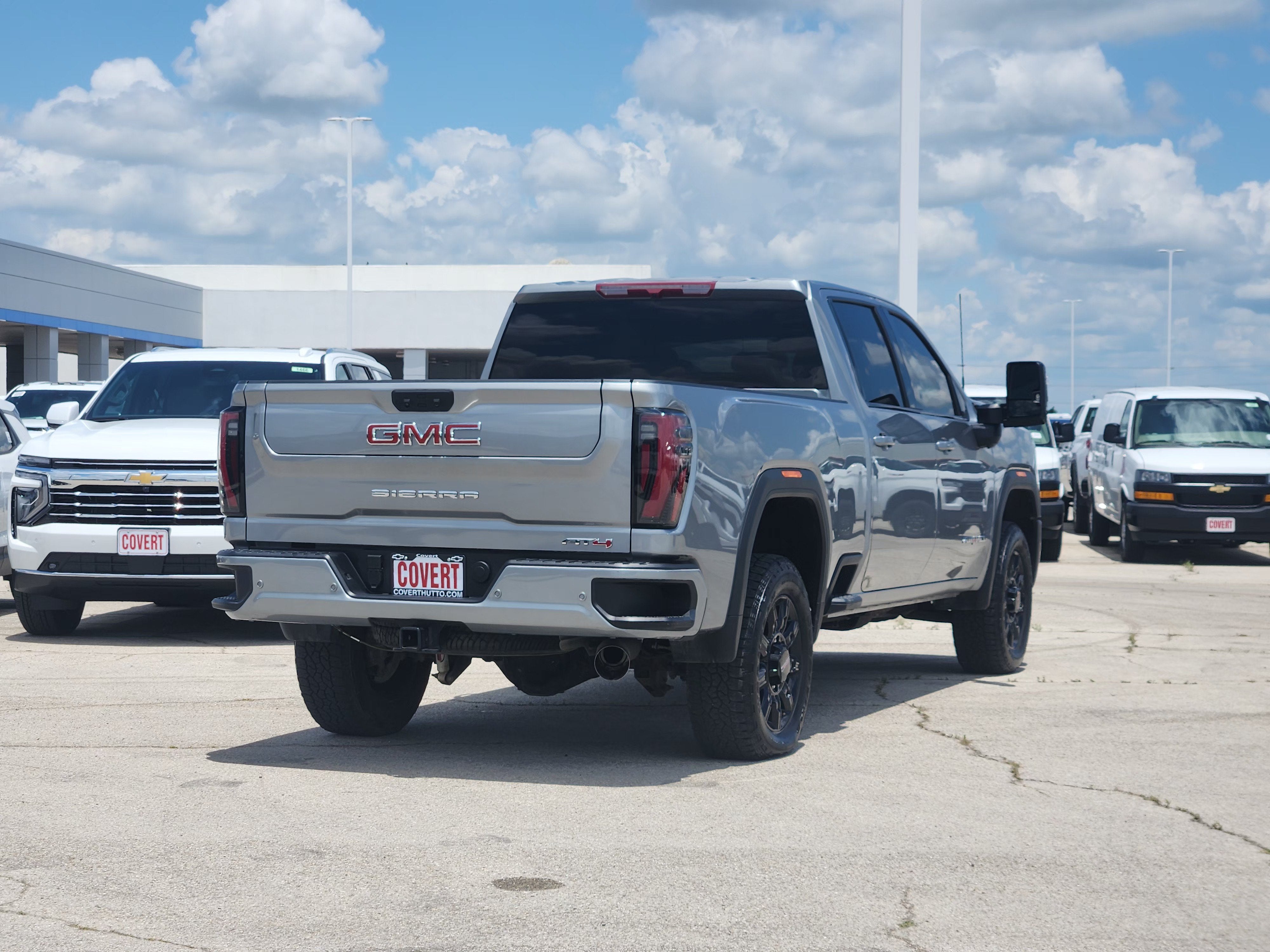 2025 GMC Sierra 2500 HD AT4