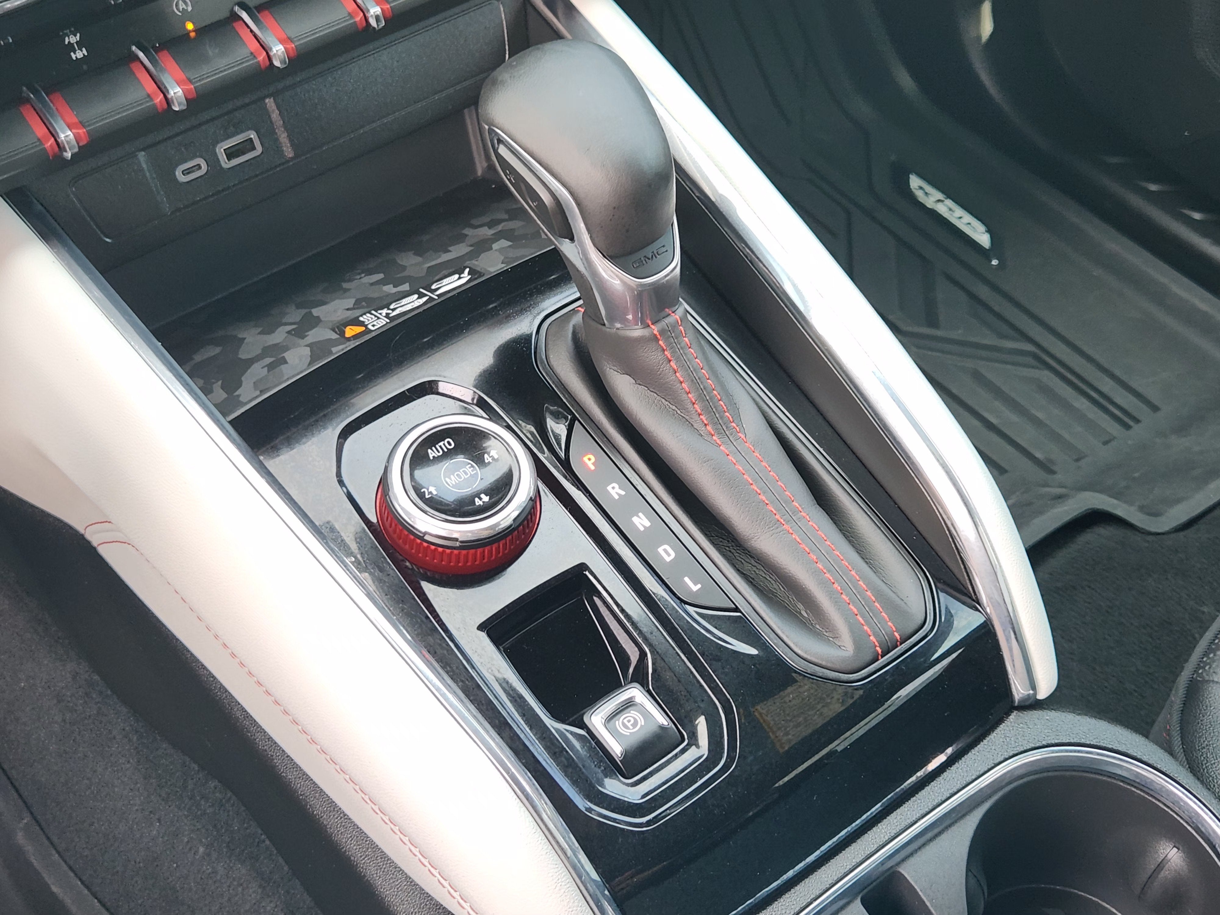 2023 GMC Canyon 4WD AT4X
