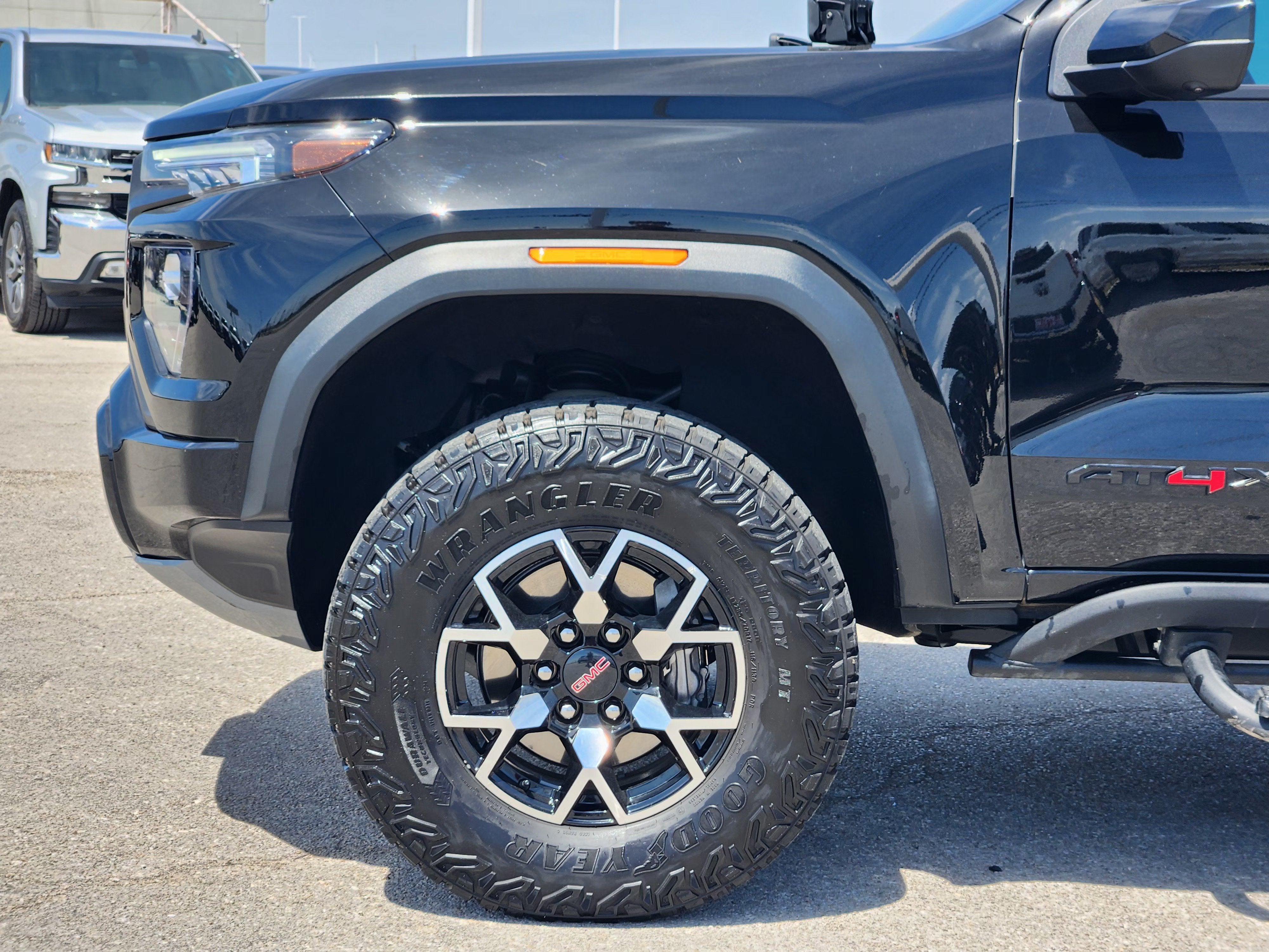 2023 GMC Canyon 4WD AT4X