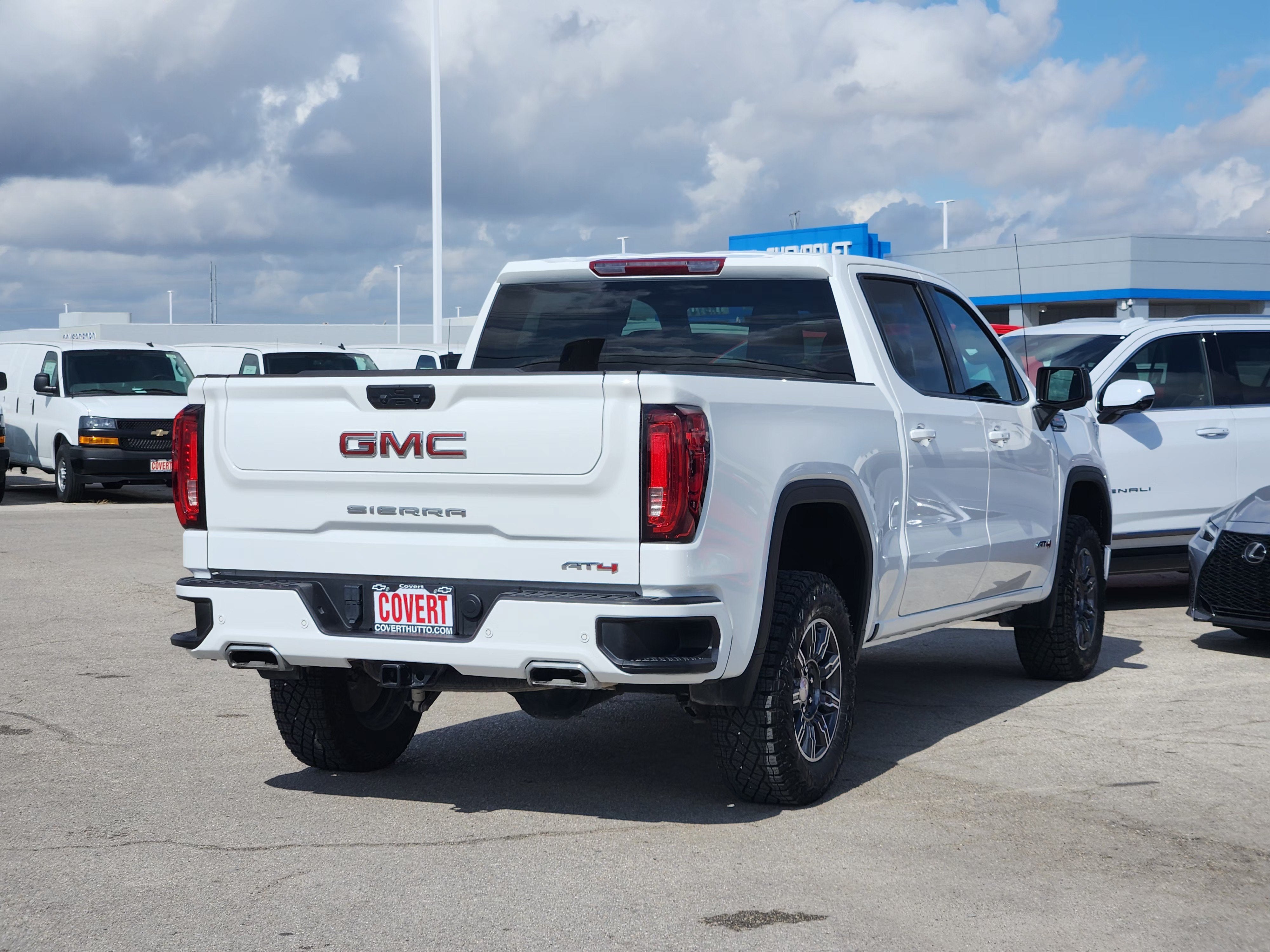 2025 GMC Sierra 1500 AT4