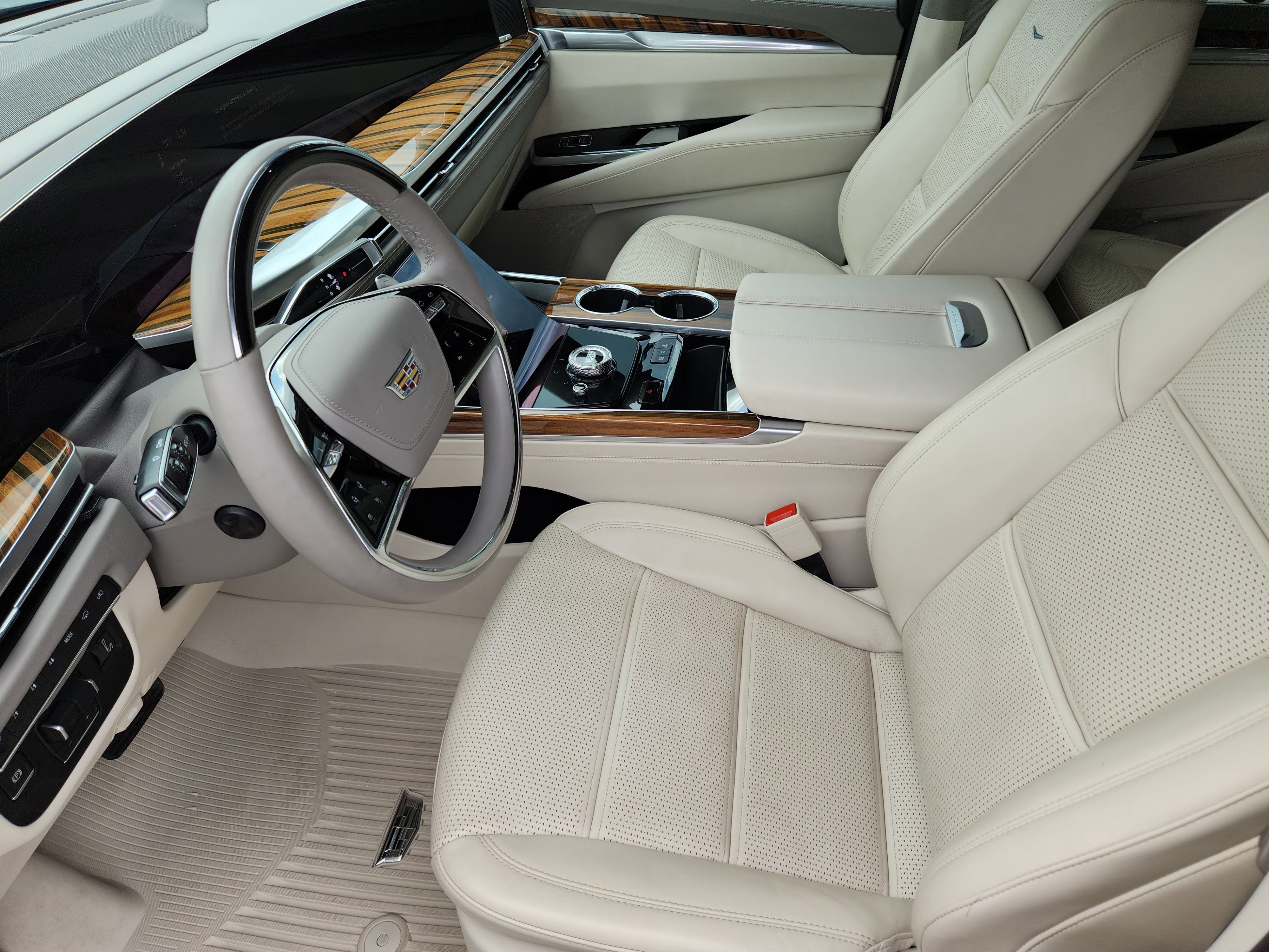 2025 Cadillac Escalade Sport Platinum
