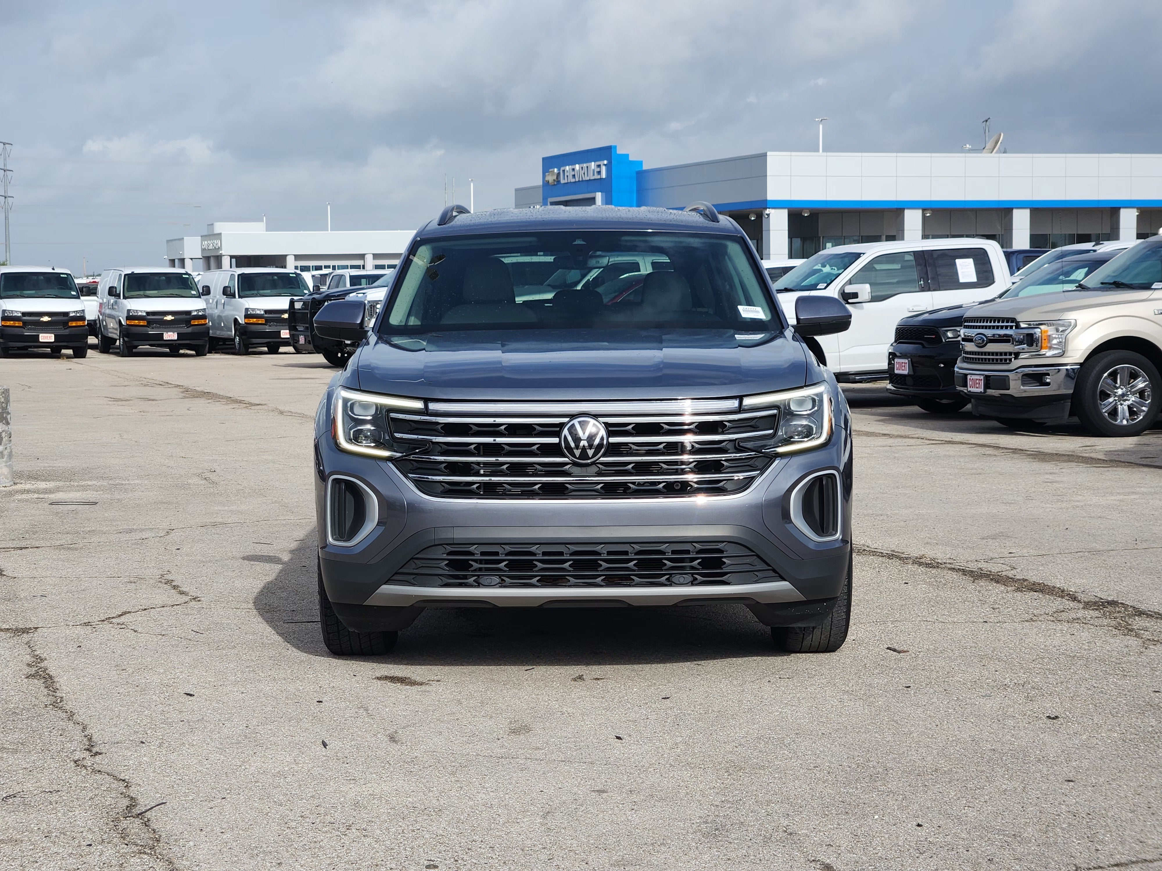 2025 Volkswagen Atlas 2.0T SE