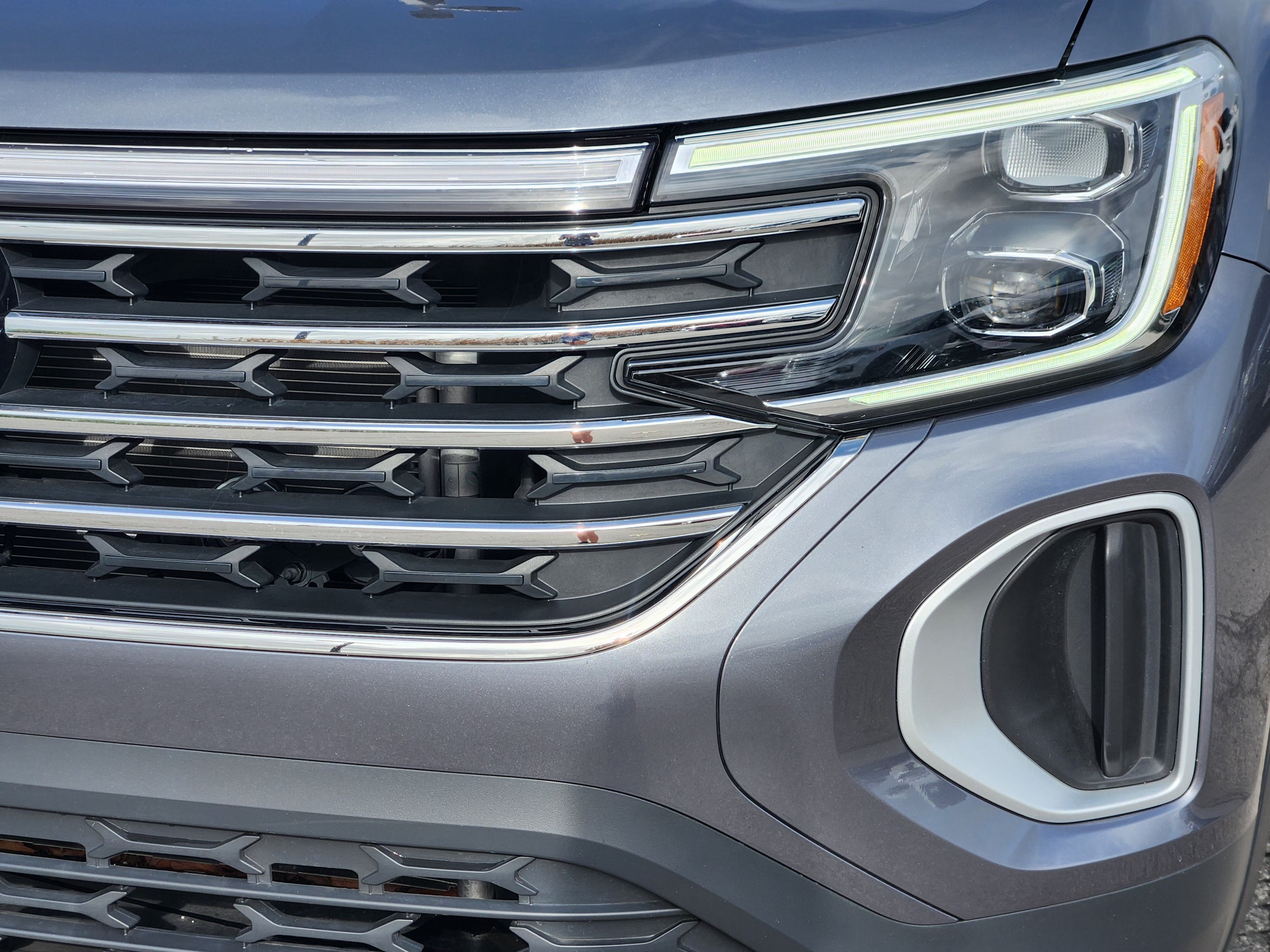 2025 Volkswagen Atlas 2.0T SE