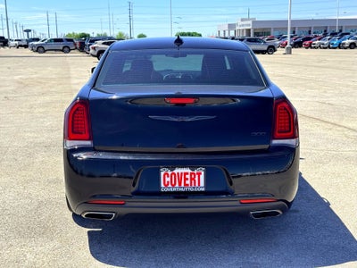 2020 Chrysler 300 Touring L