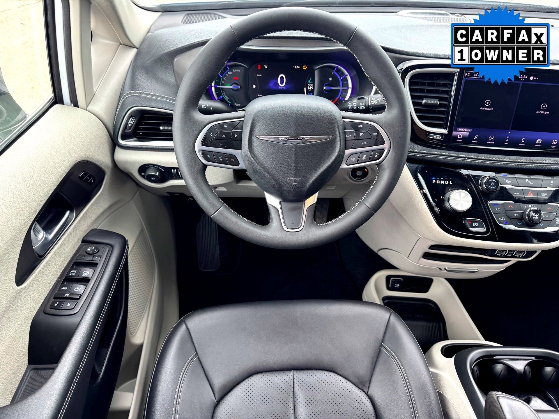 2024 Chrysler Pacifica Hybrid Select