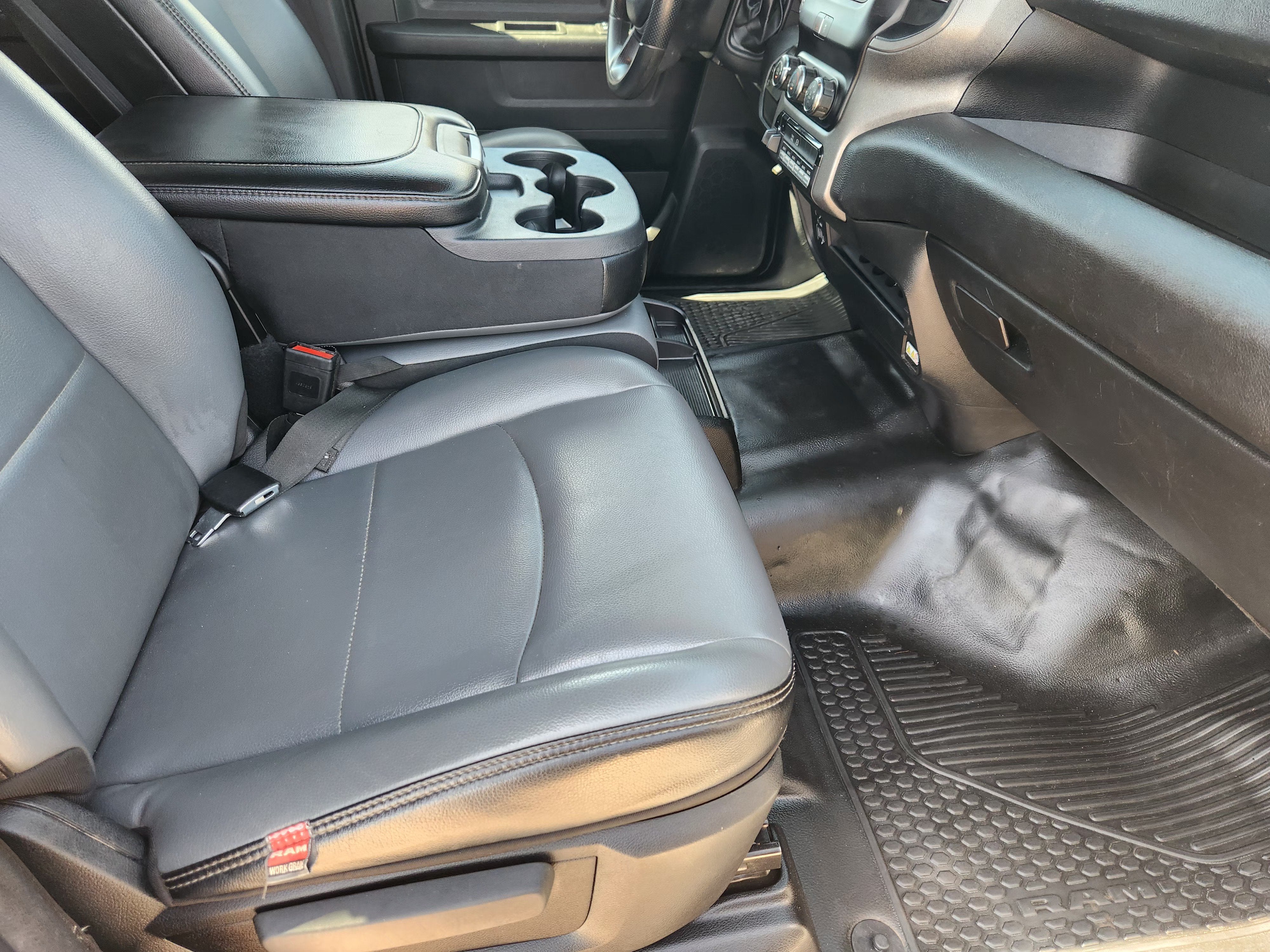 2024 RAM 2500 Tradesman Crew Cab 4x4 6'4" Box