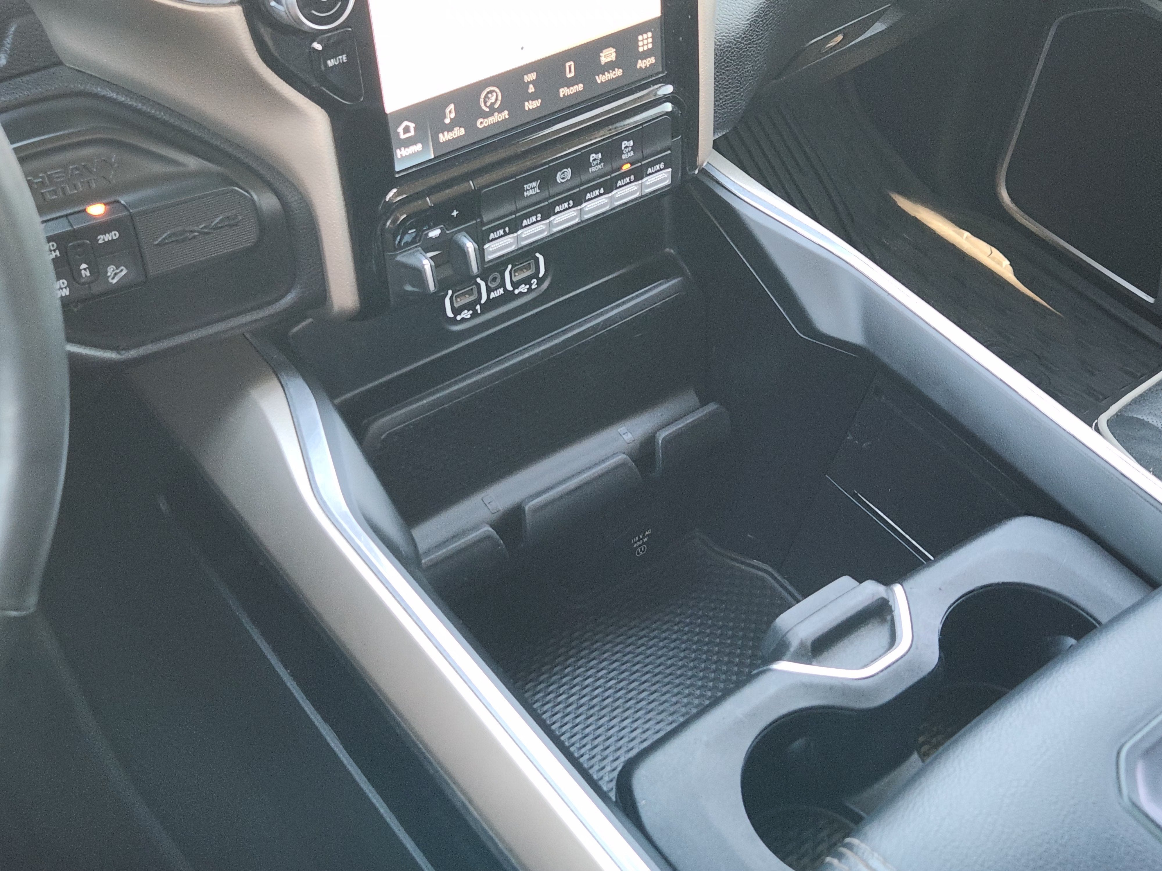 2023 RAM 2500 Laramie Crew Cab 4x4 6'4" Box