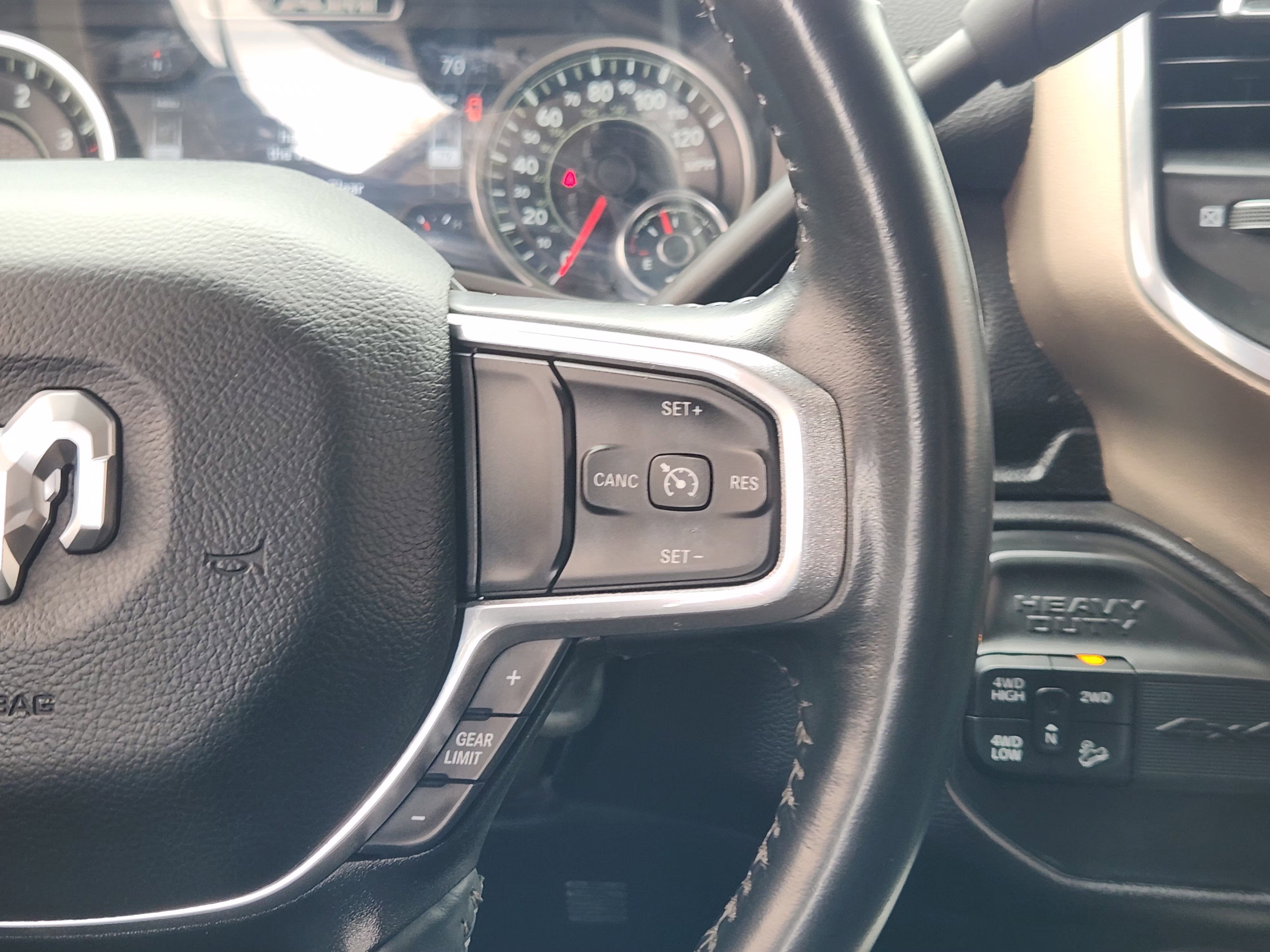2023 RAM 2500 Laramie Crew Cab 4x4 6'4" Box