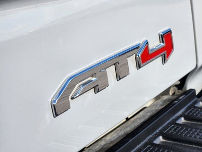 2025 GMC Sierra 1500 AT4
