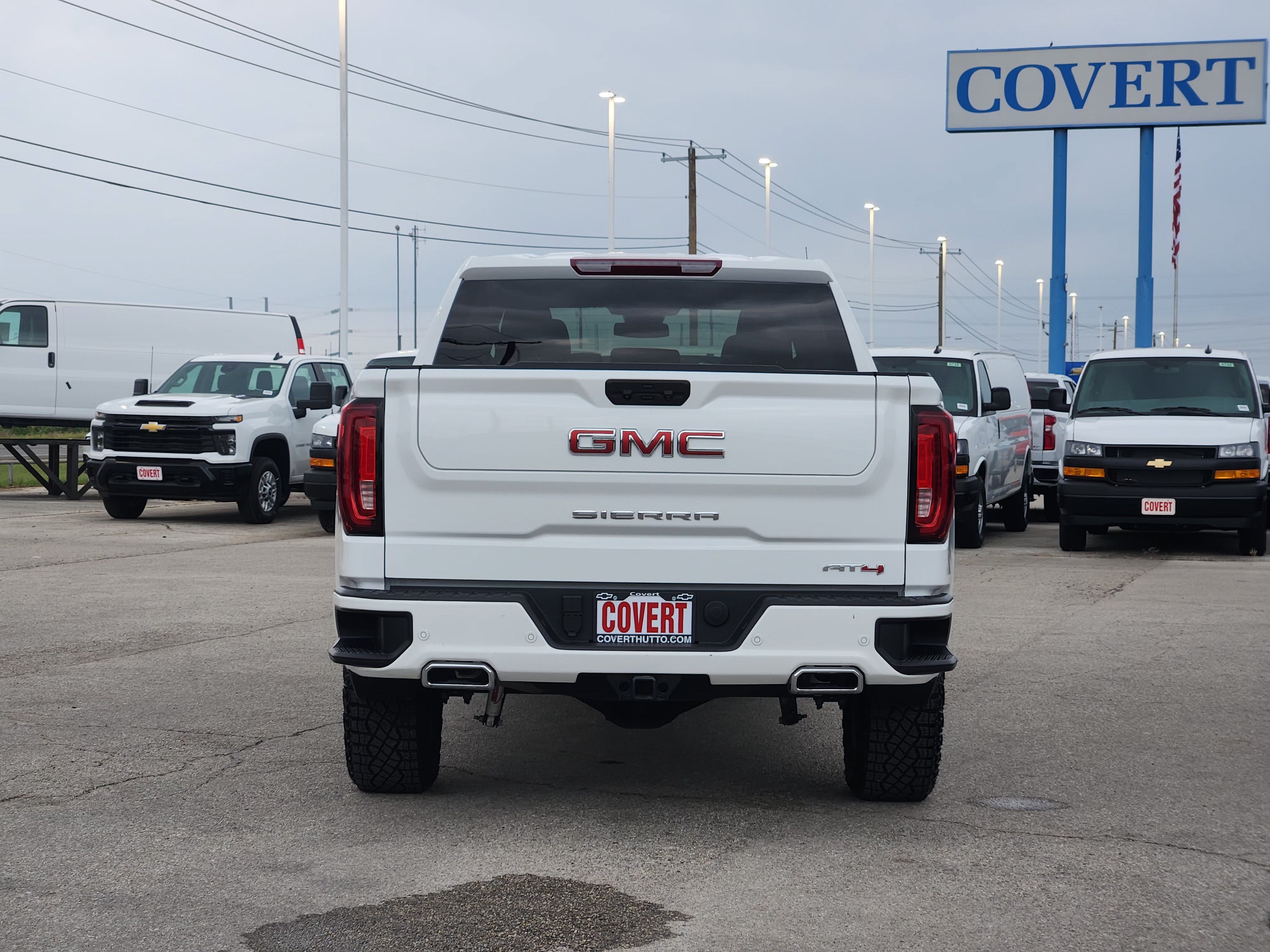 2025 GMC Sierra 1500 AT4