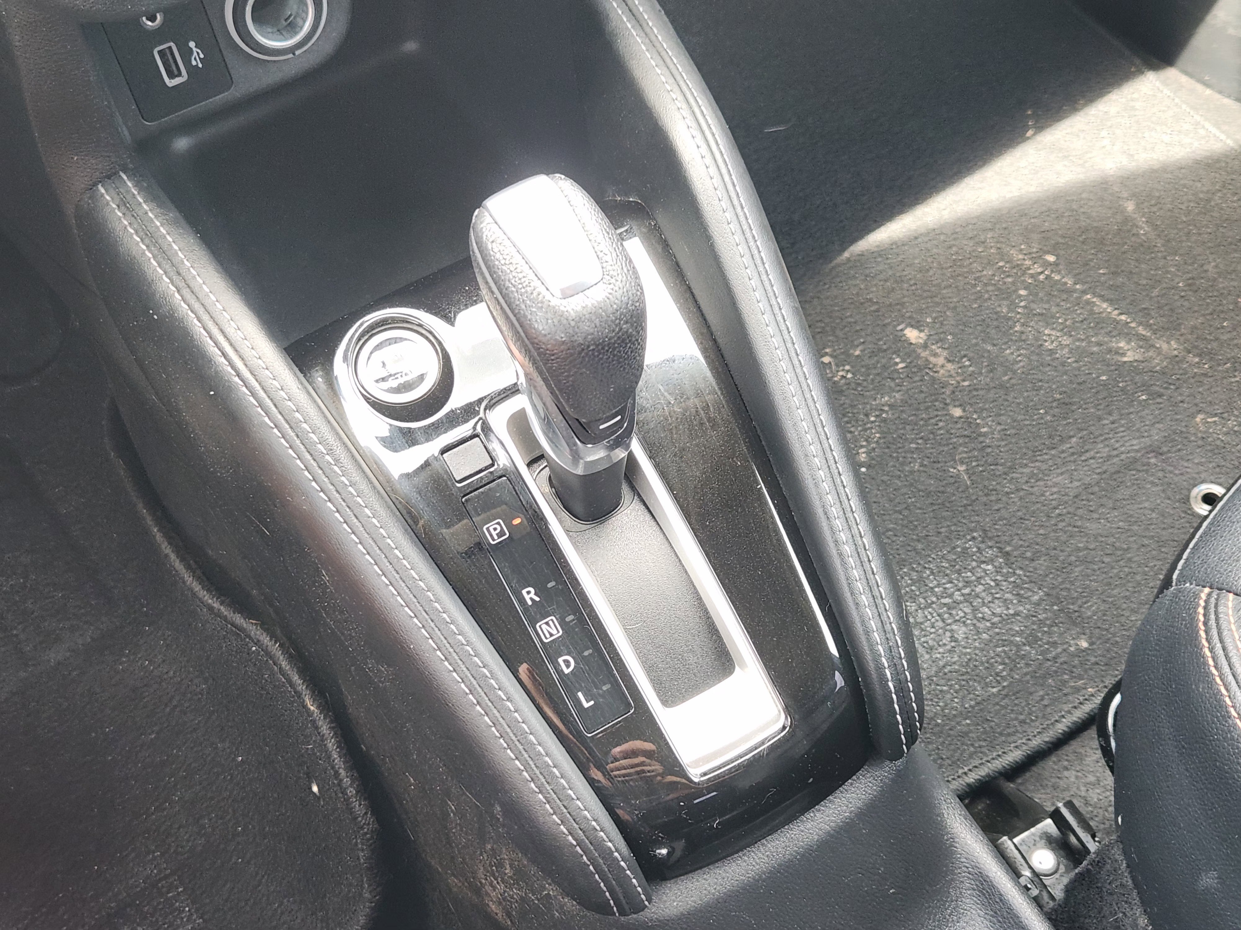 2018 Nissan Kicks SR