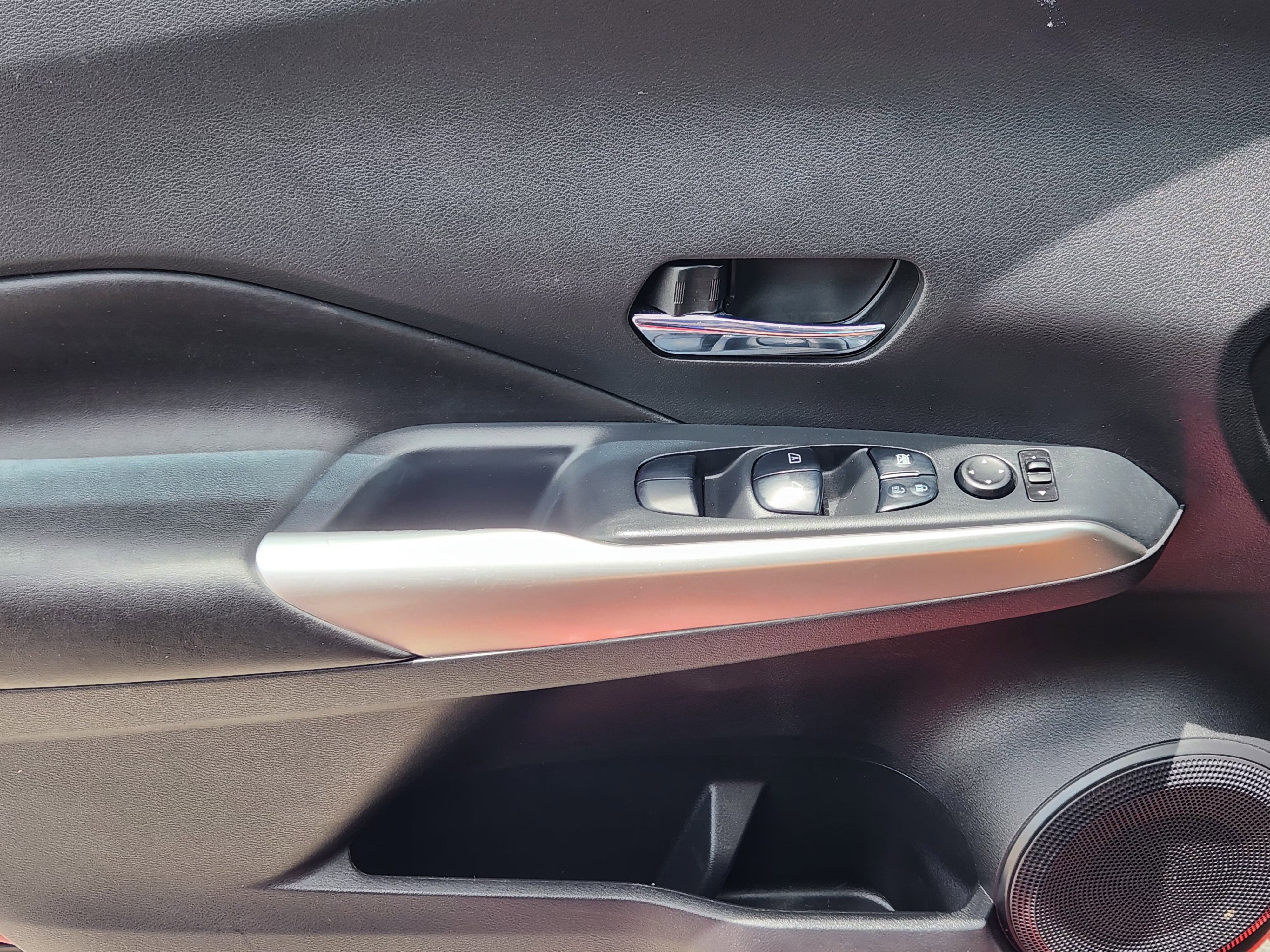 2018 Nissan Kicks SR