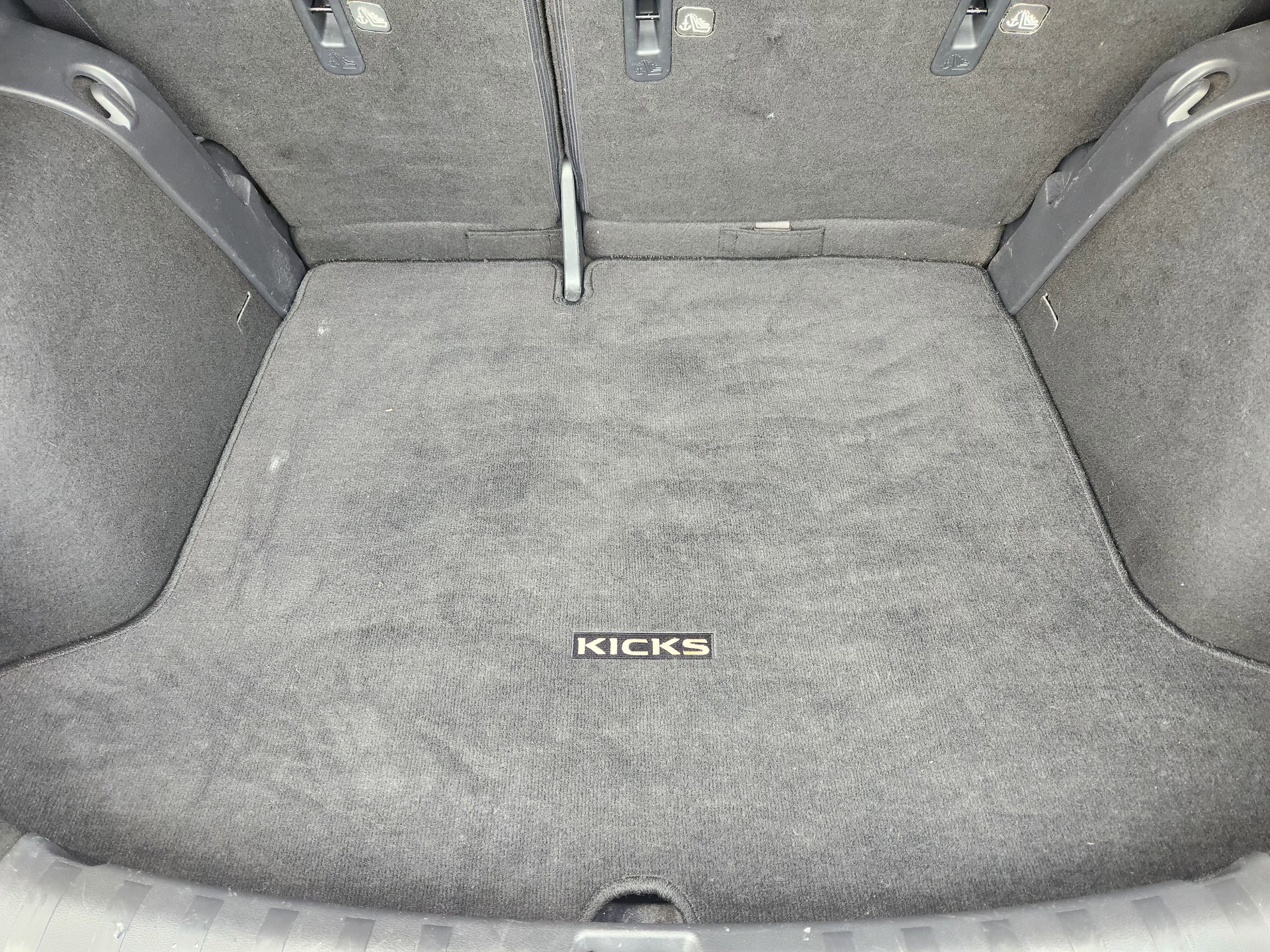 2018 Nissan Kicks SR