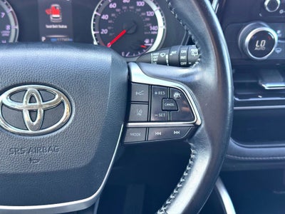 2022 Toyota Highlander LE