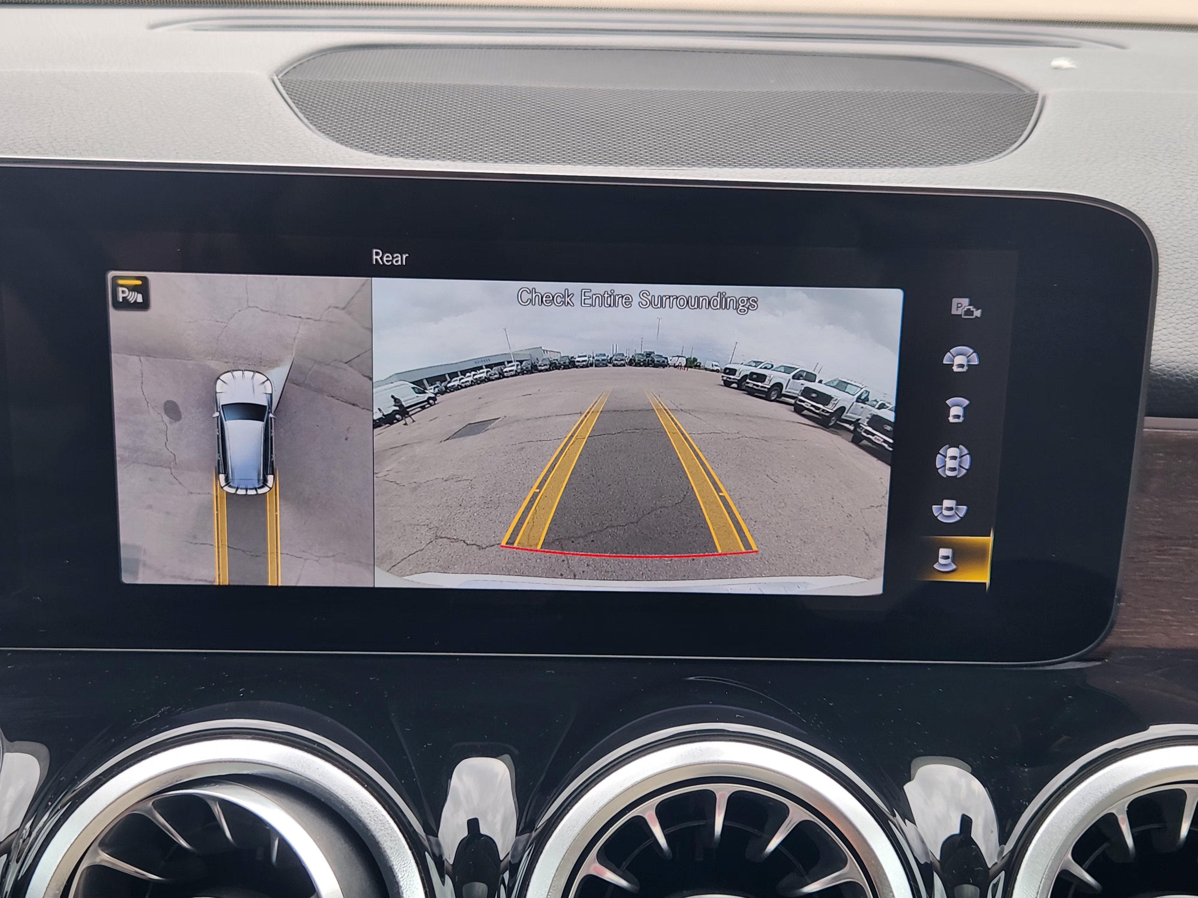2023 Mercedes-Benz GLB 250 GLB 250