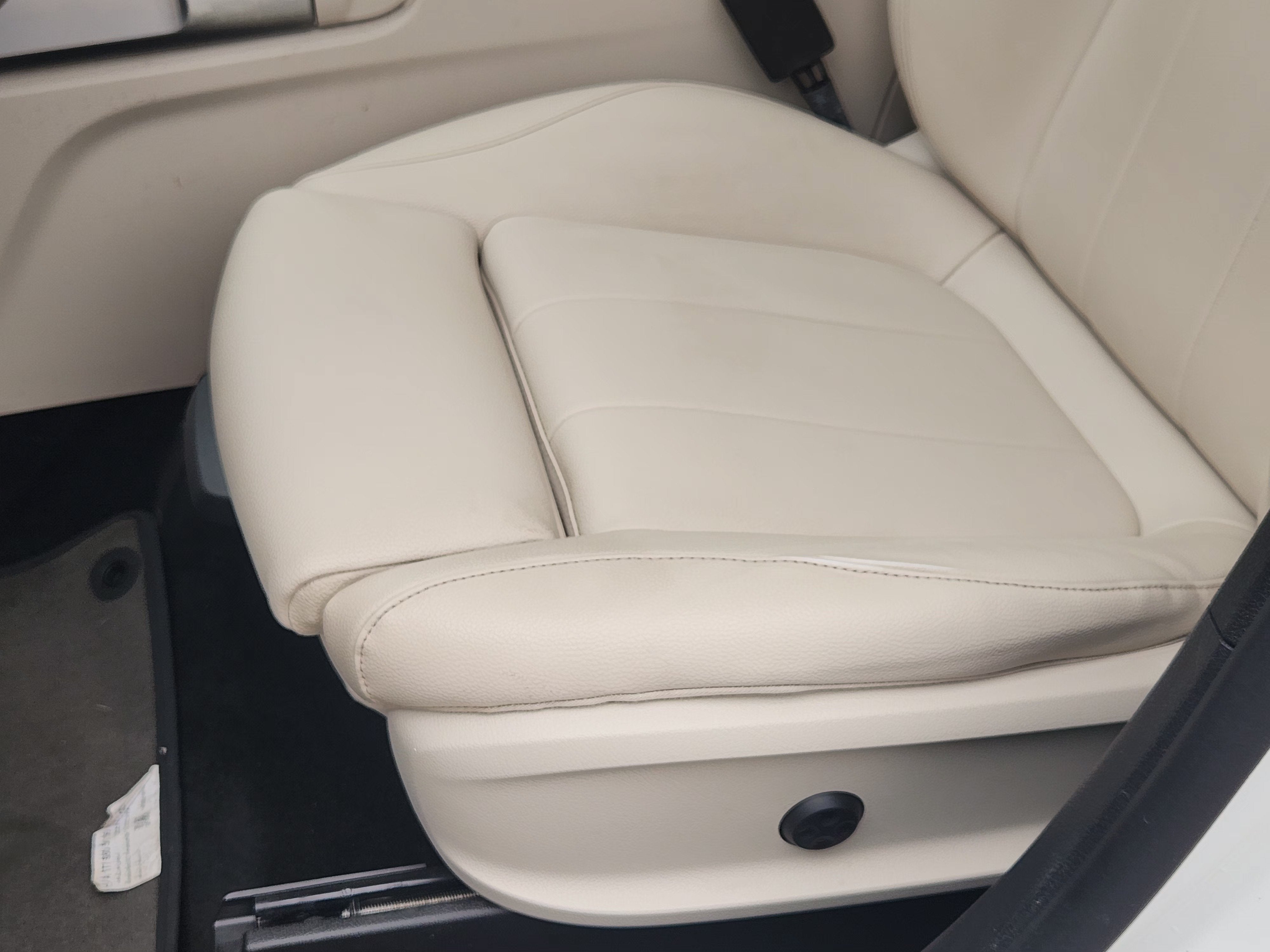 2023 Mercedes-Benz GLB 250 GLB 250