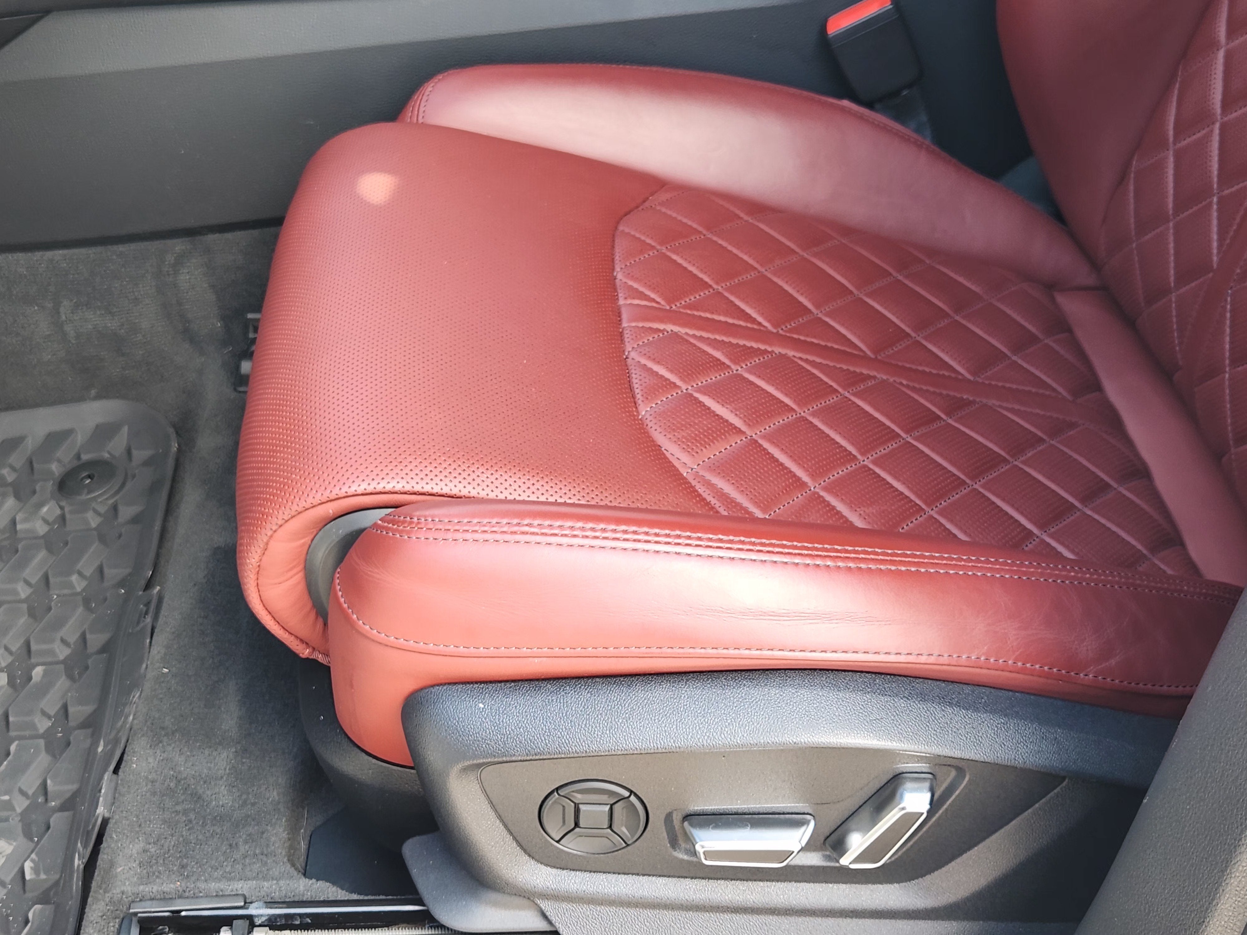 2023 Audi SQ7 Premium Plus TFSI quattro Tiptronic