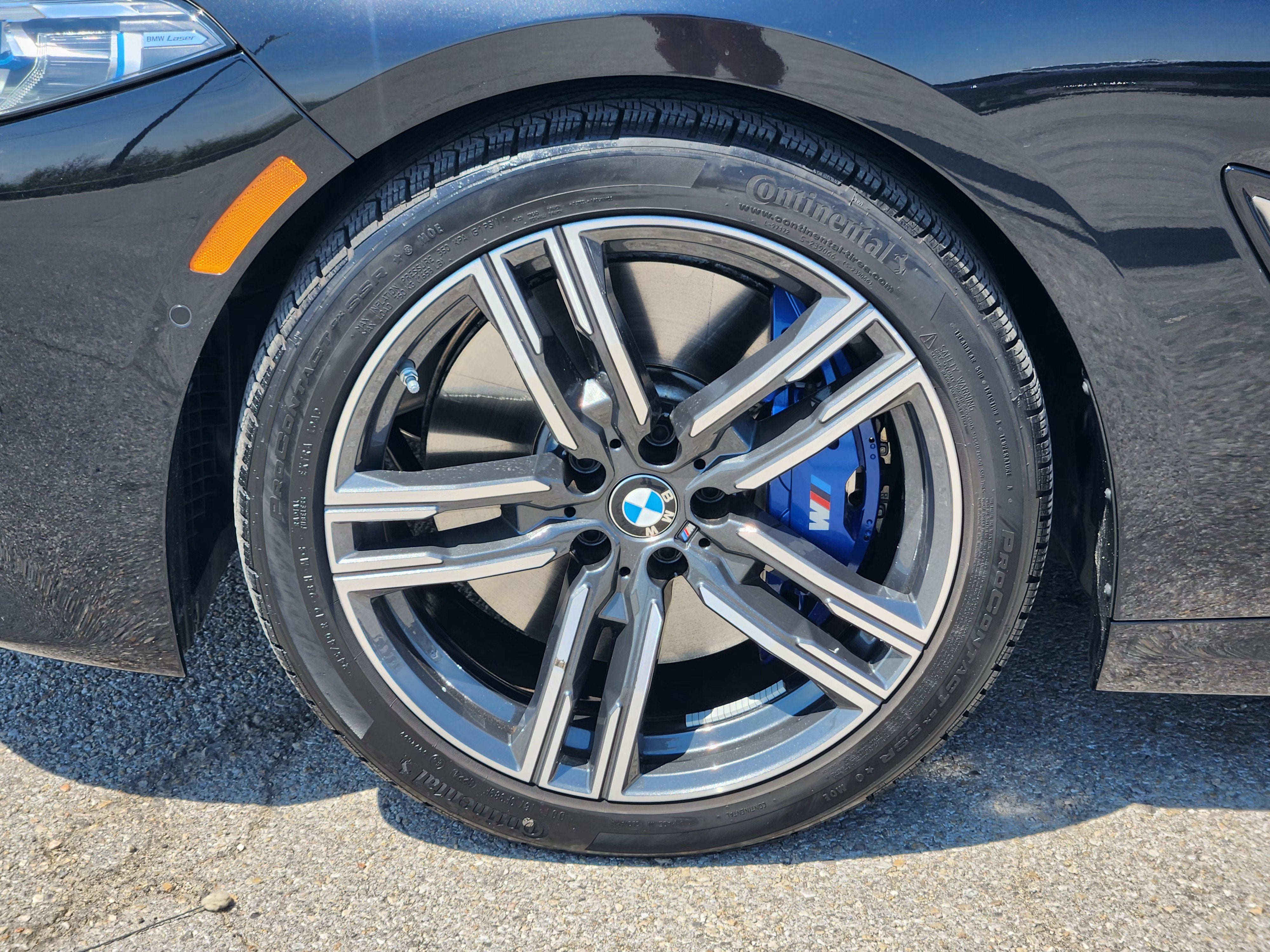 2025 BMW 8 Series 840i