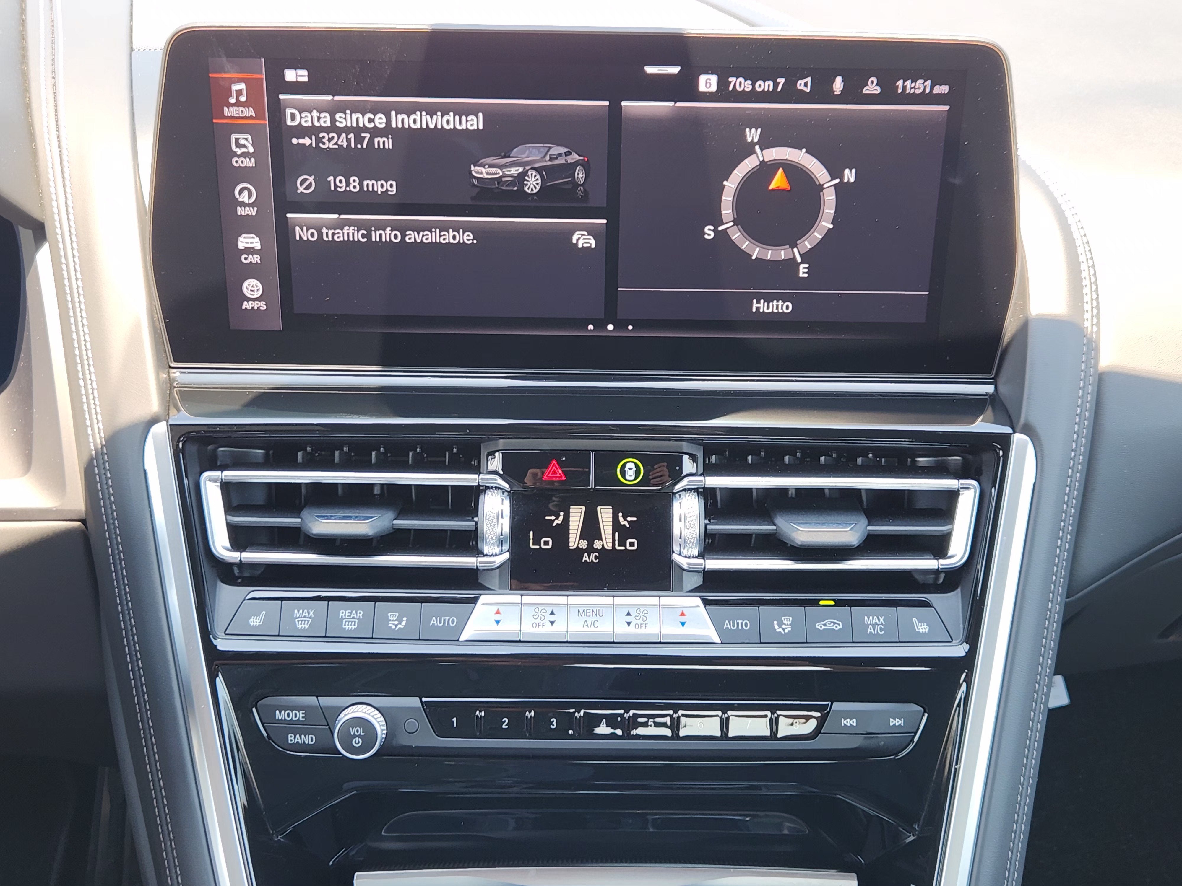 2025 BMW 8 Series 840i