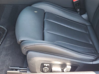2025 BMW 8 Series 840i