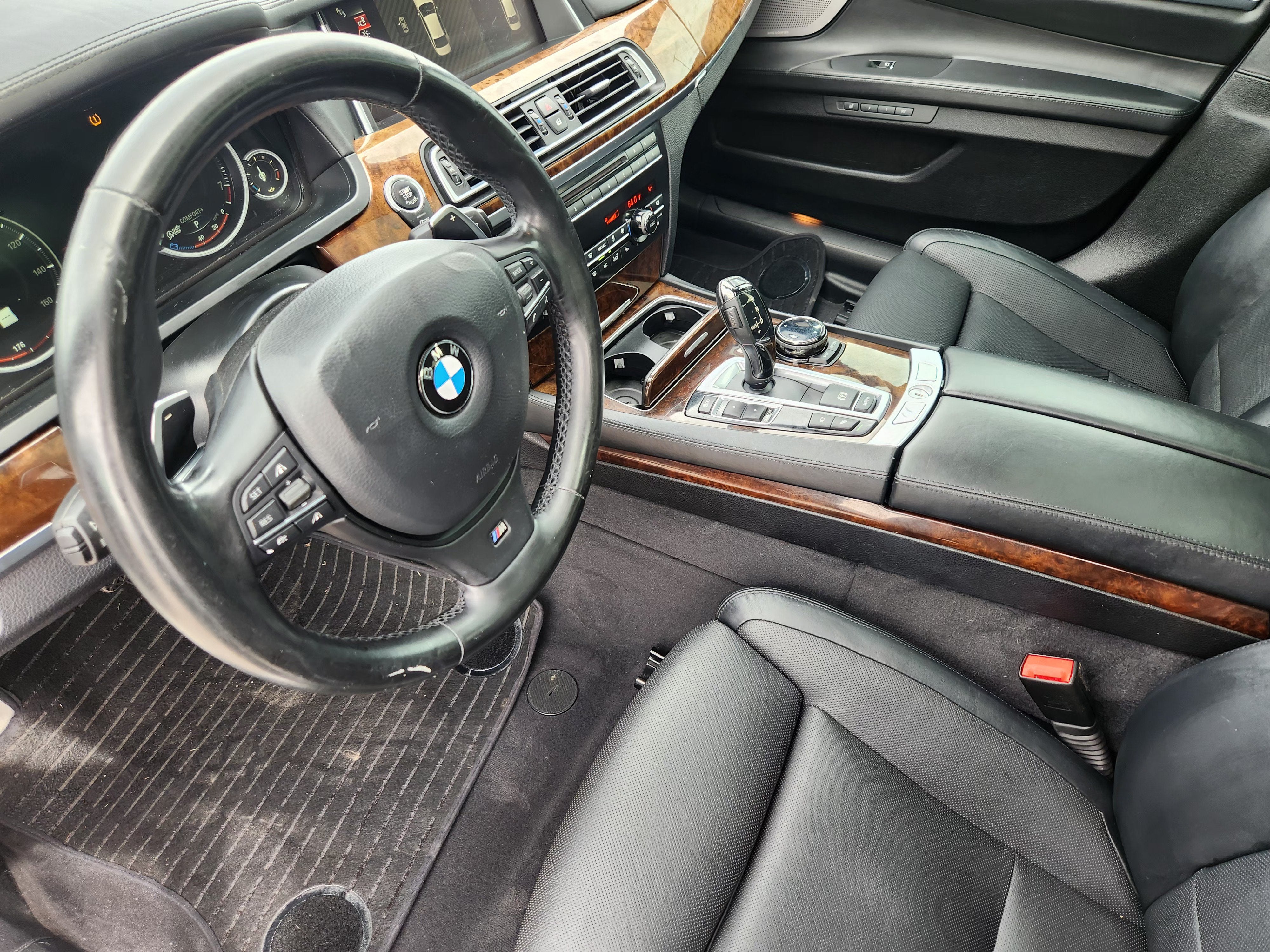 2015 BMW 750Li 750Li