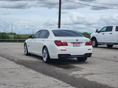 2015 BMW 750Li 750Li
