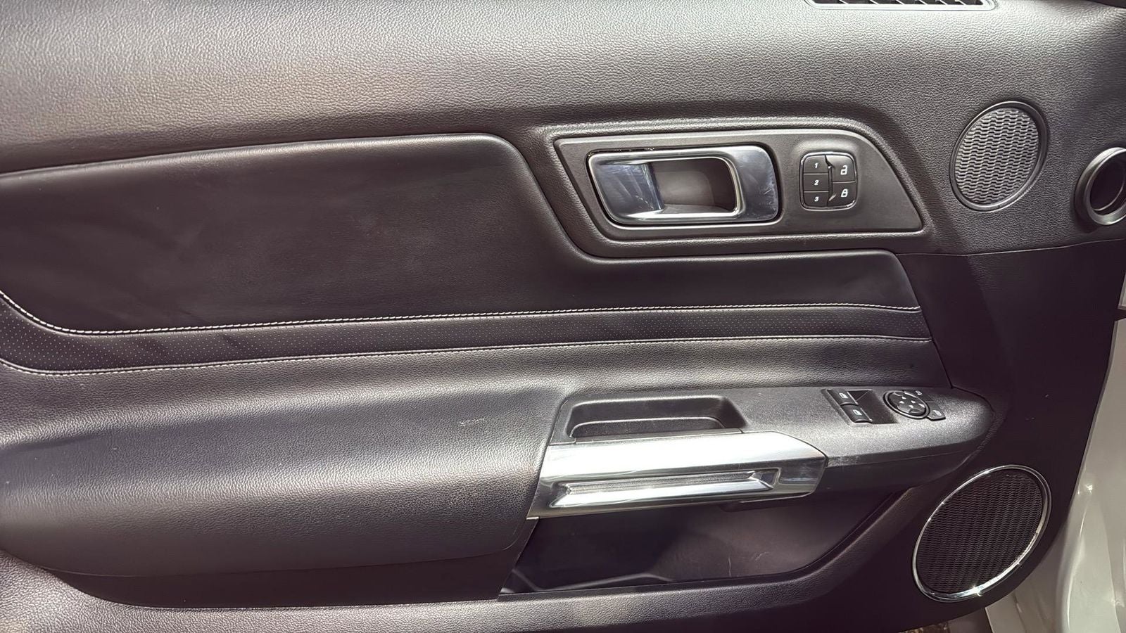 2022 Ford Mustang Mach 1