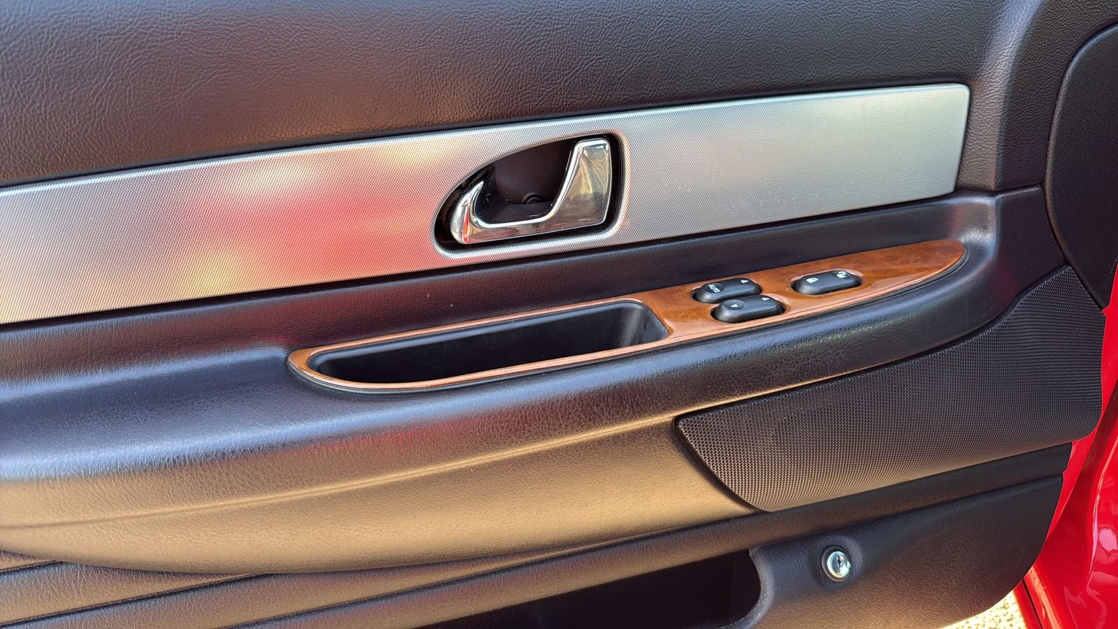 2005 Ford Thunderbird Base