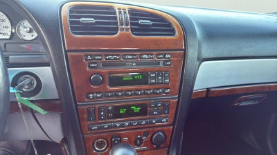 2005 Ford Thunderbird Base