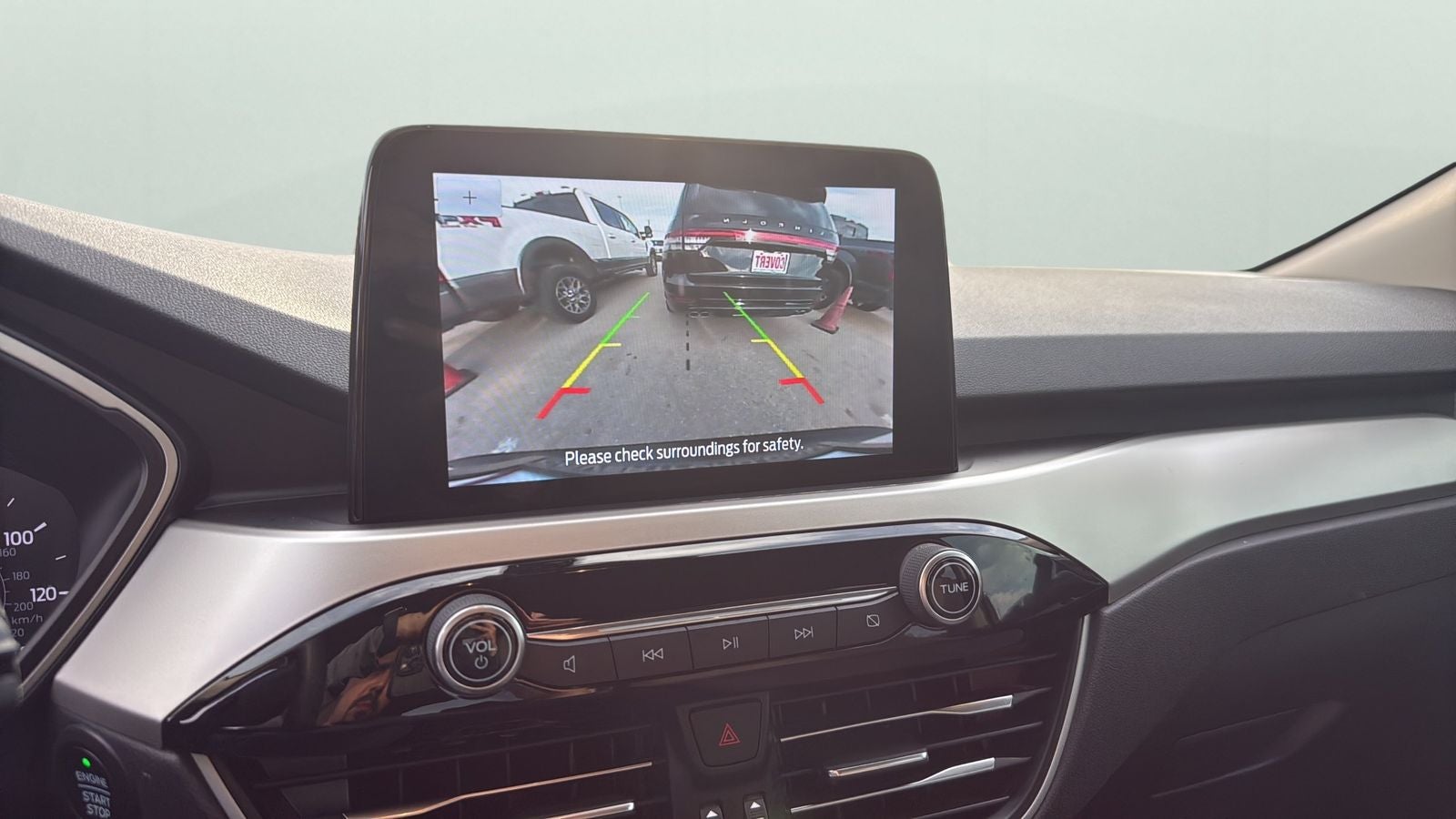 2020 Ford Escape SE