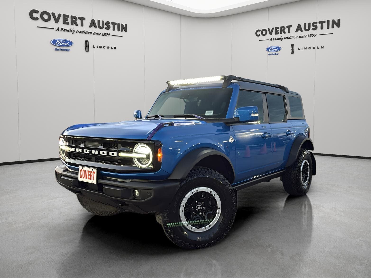2023 Ford Bronco 4-Door Outer Banks
