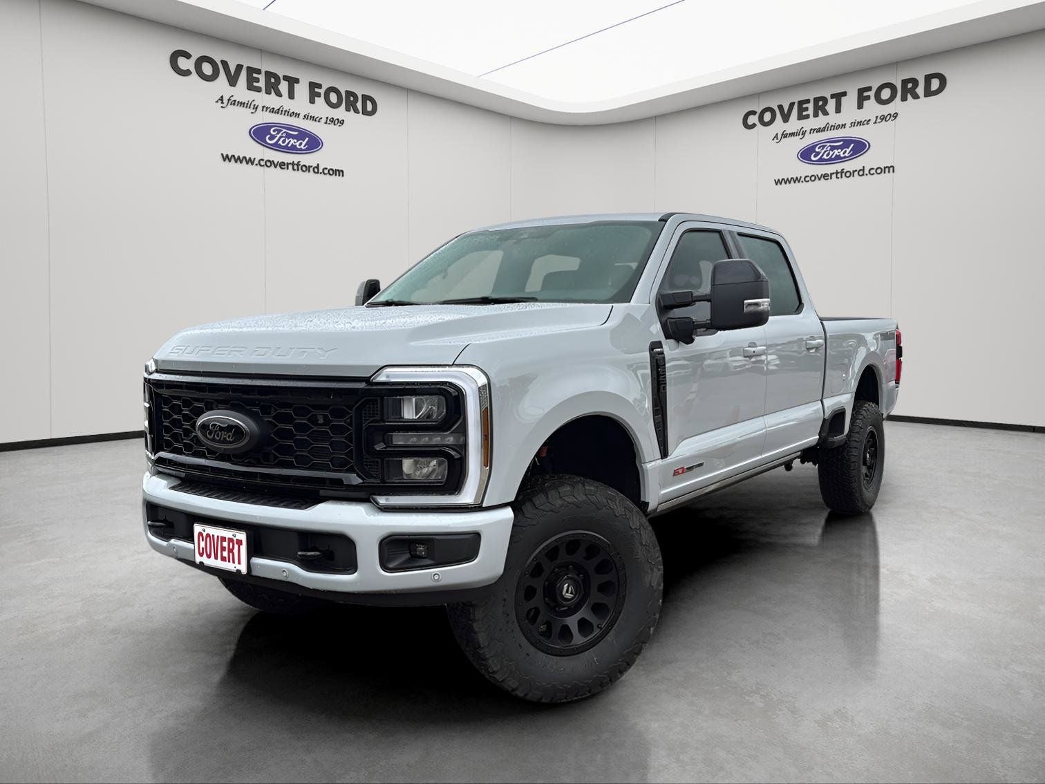 Covert Custom Ford F-250SD