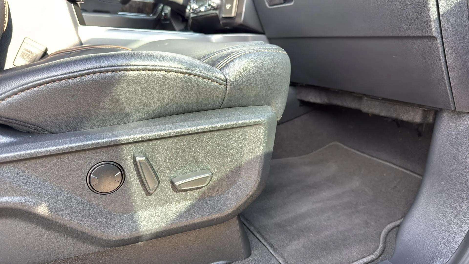 2025 Ford F-250SD Lariat *Covert Custom Edition* Level Kit, FoxS Shocks 2.0