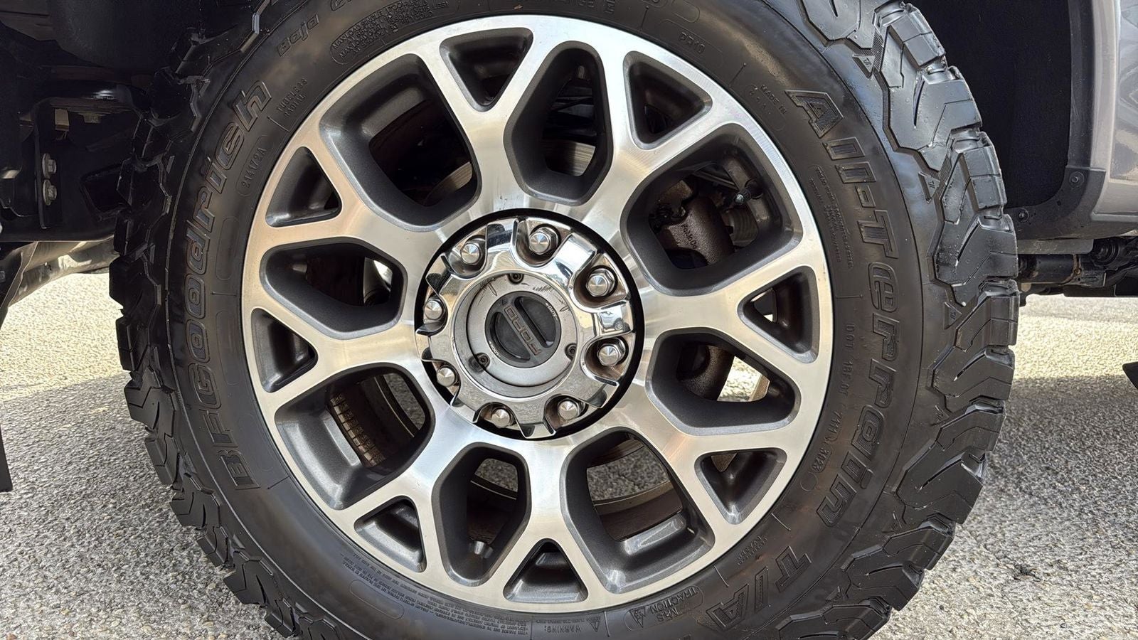 2022 Ford F-250SD Lariat