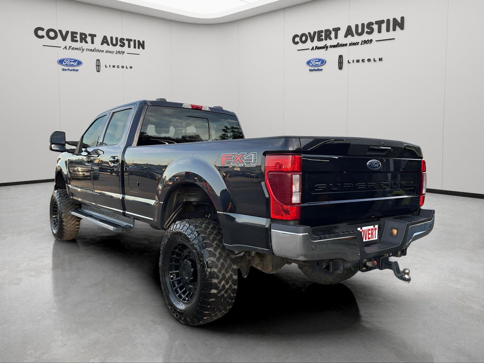 2022 Ford F-350SD Lariat